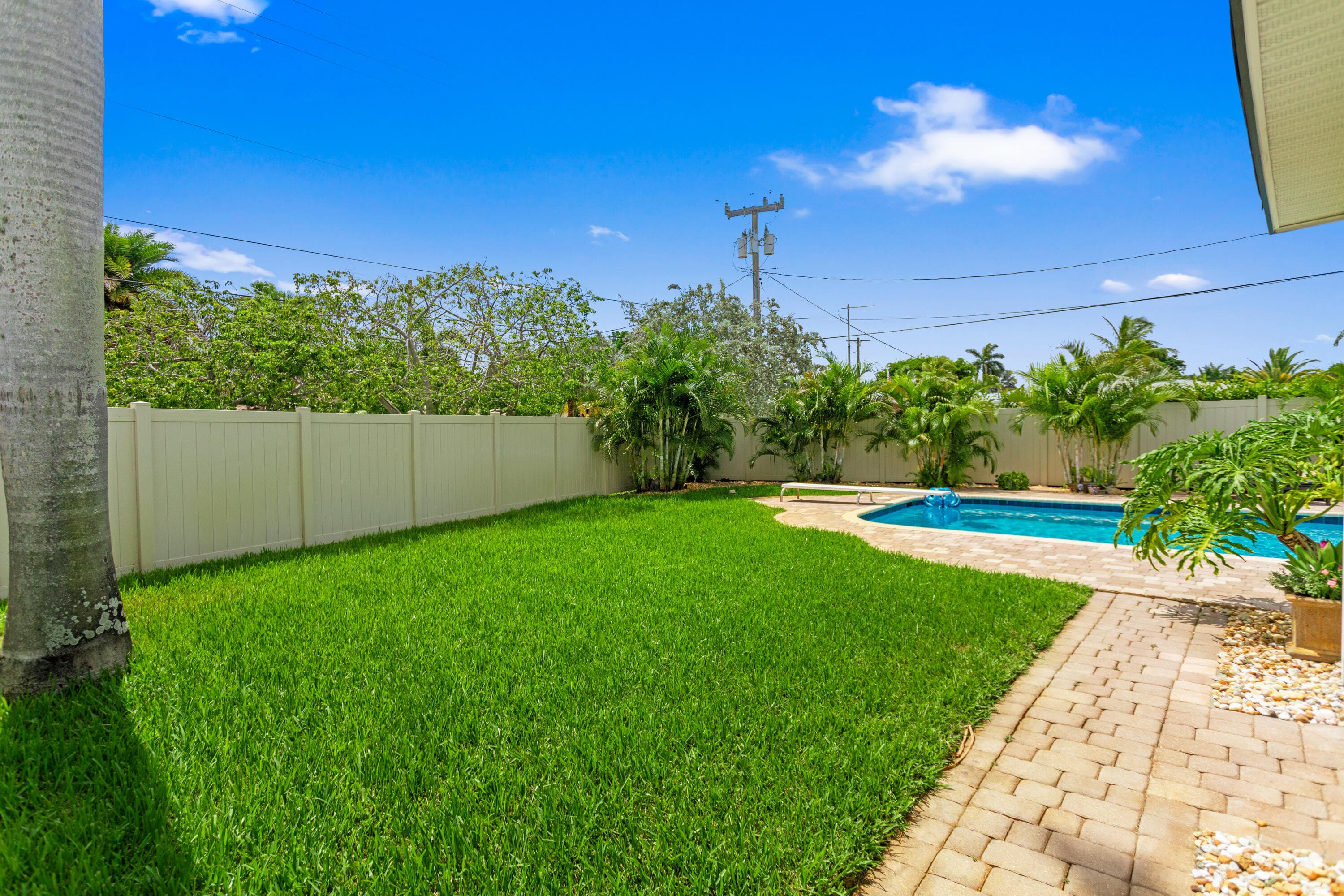 1420 NE 42nd Court, Oakland Park, FL 33334 — photo 31 of 37