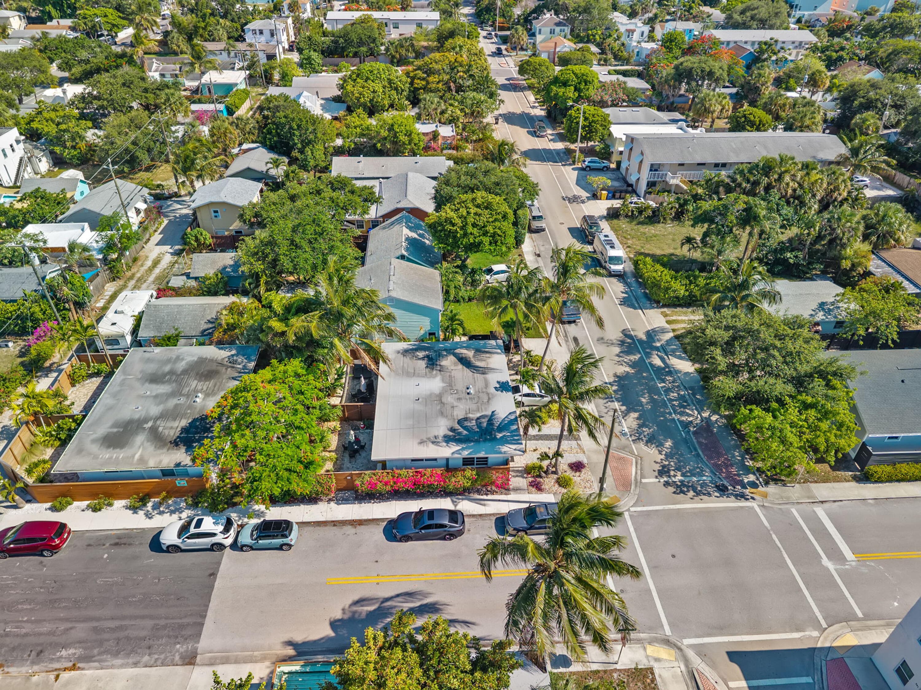 430 N K Street, Lake Worth Beach, FL 33460 — photo 7 of 31