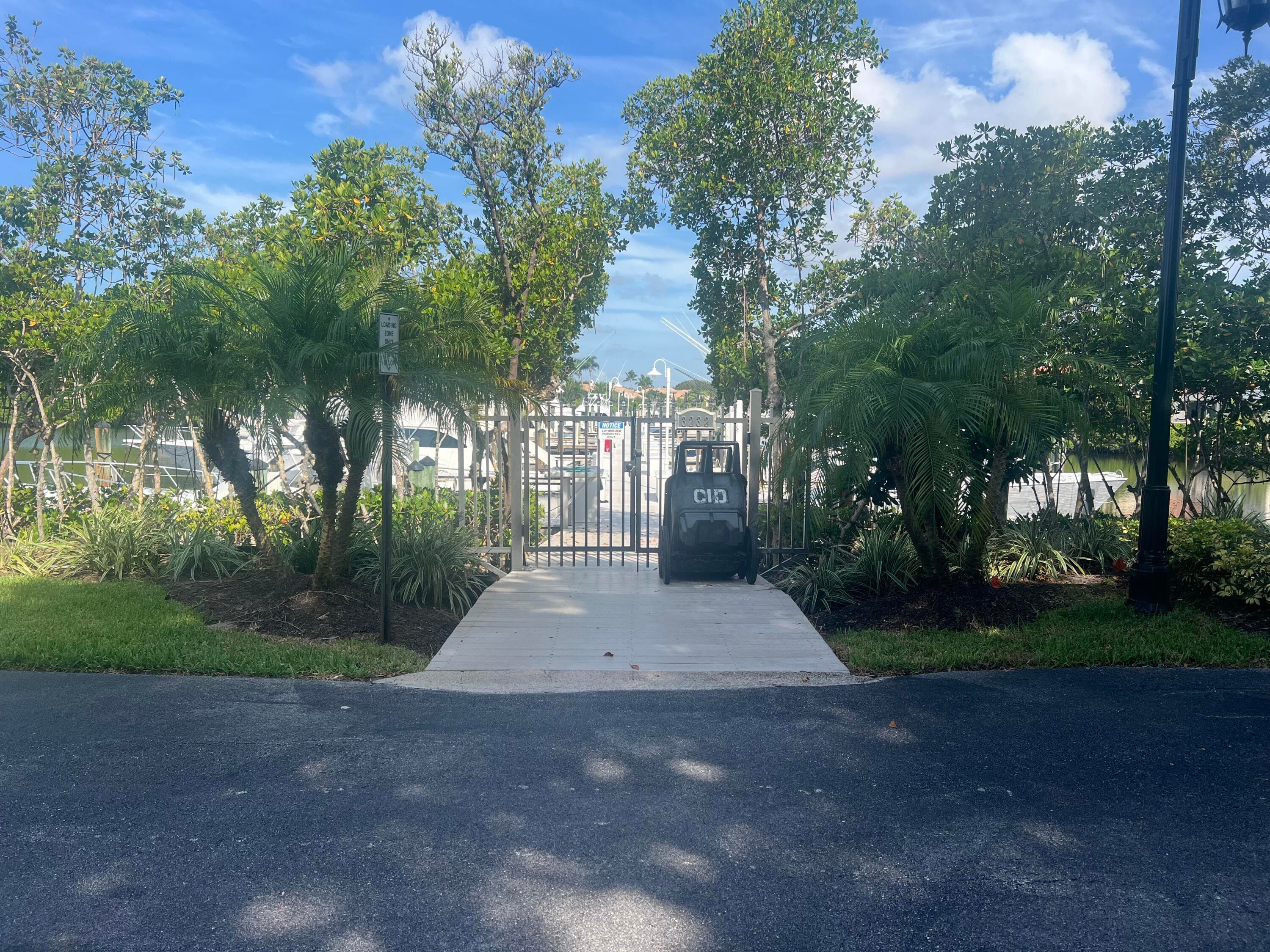 3232 Casseekey Island Road, Jupiter, FL 33477 — photo 6 of 8