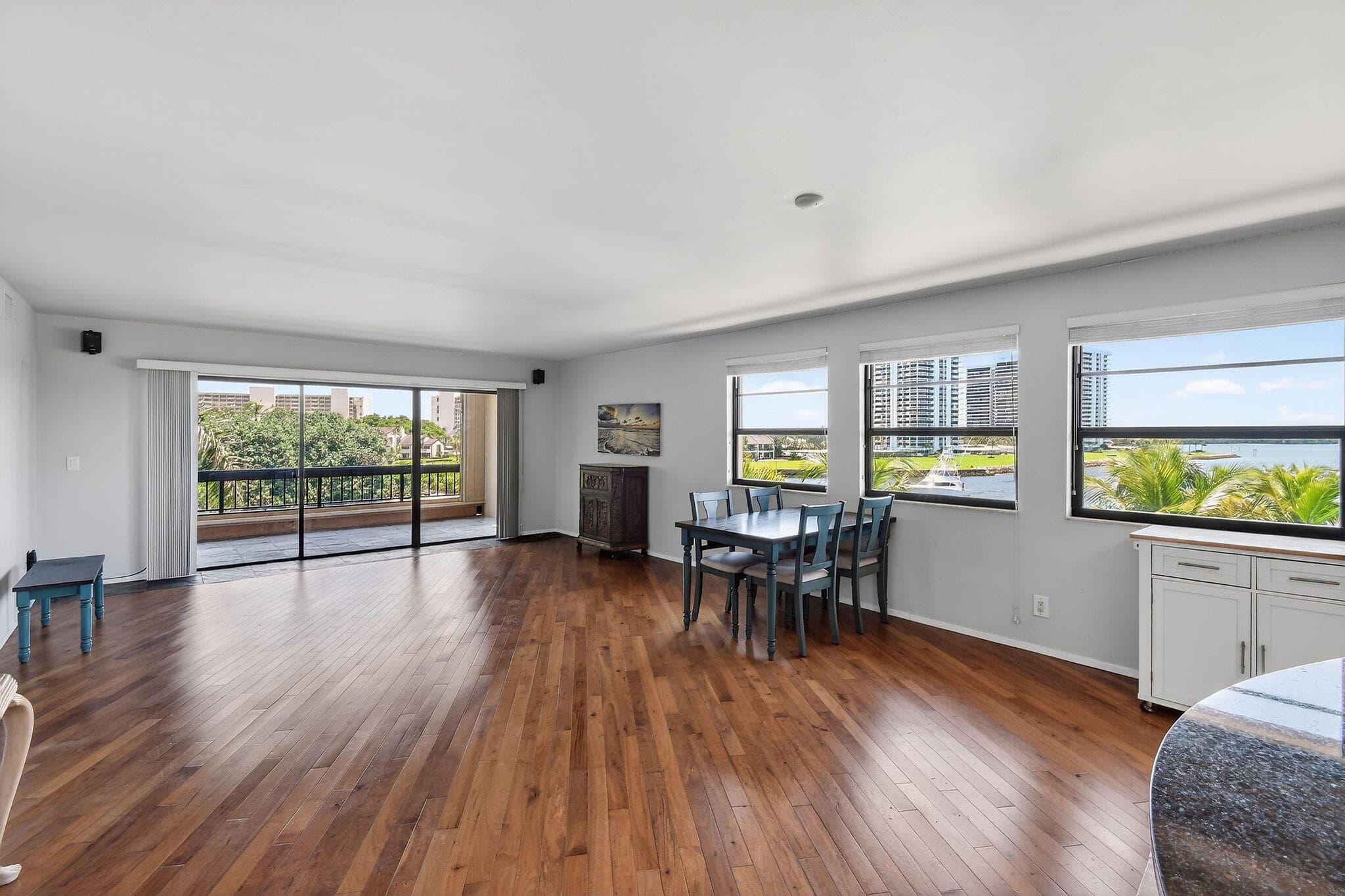 1036 Us Highway 1 324, North Palm Beach, FL 33408 — photo 3 of 42