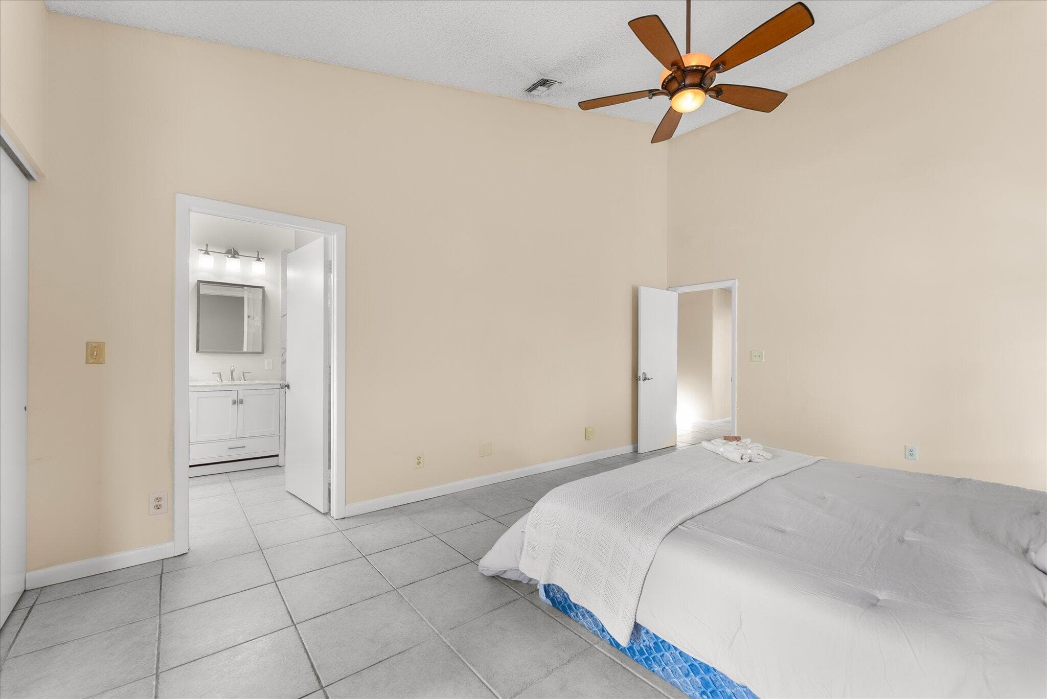 21400 Tudor Drive, Boca Raton, FL 33486 — photo 25 of 44
