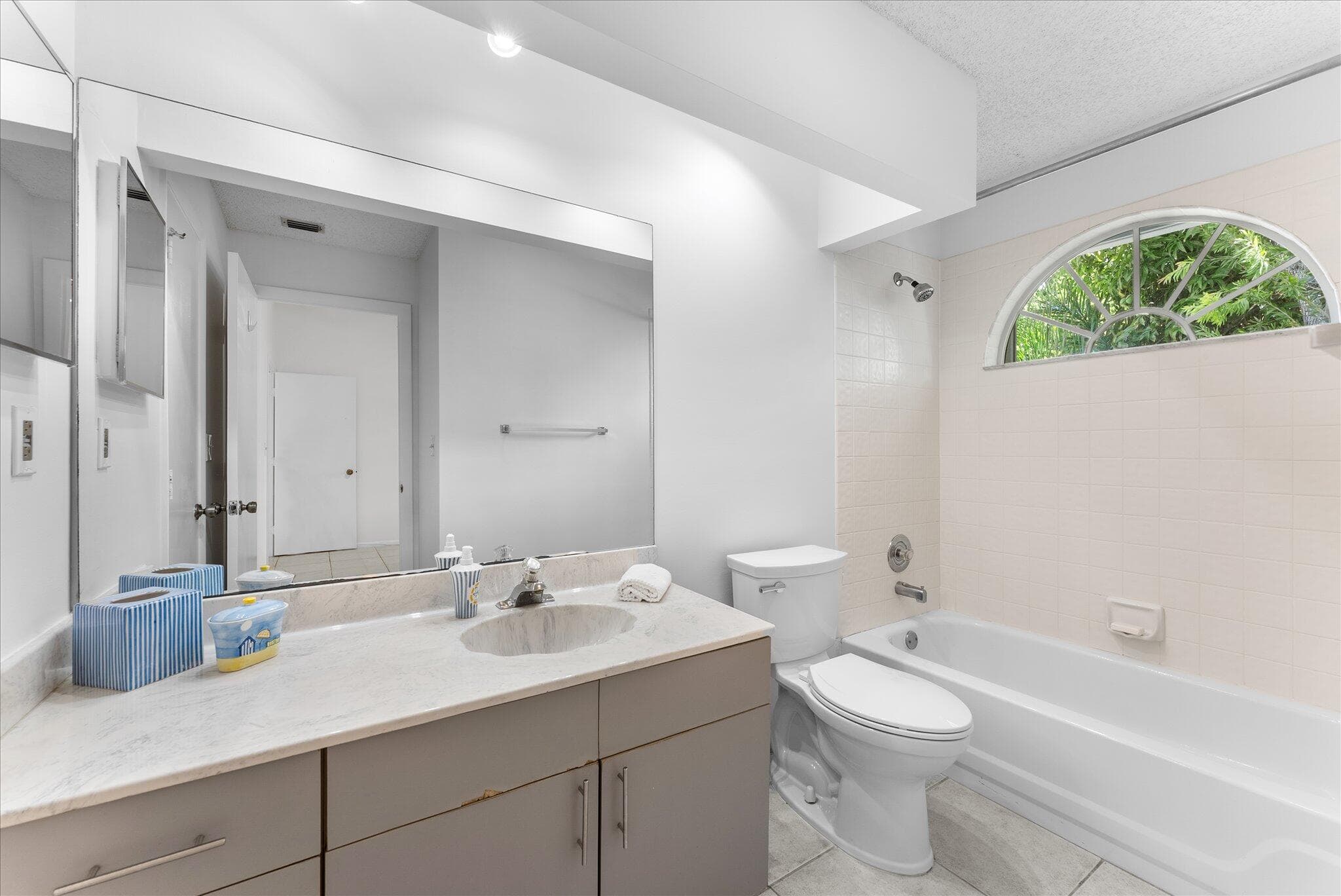 21400 Tudor Drive, Boca Raton, FL 33486 — photo 31 of 44