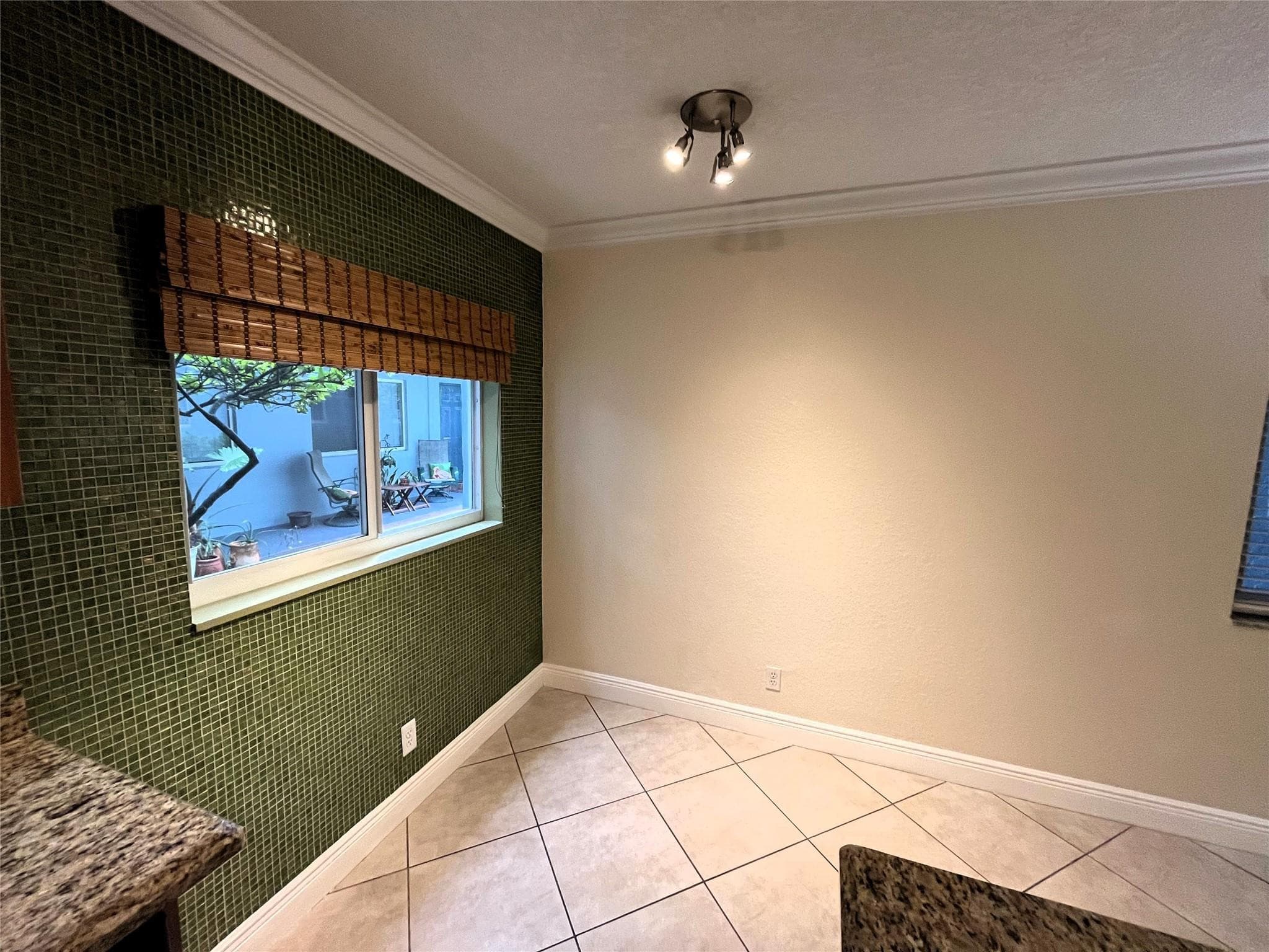 1460 NE 18th Street 104, Fort Lauderdale, FL 33305 — photo 9 of 71
