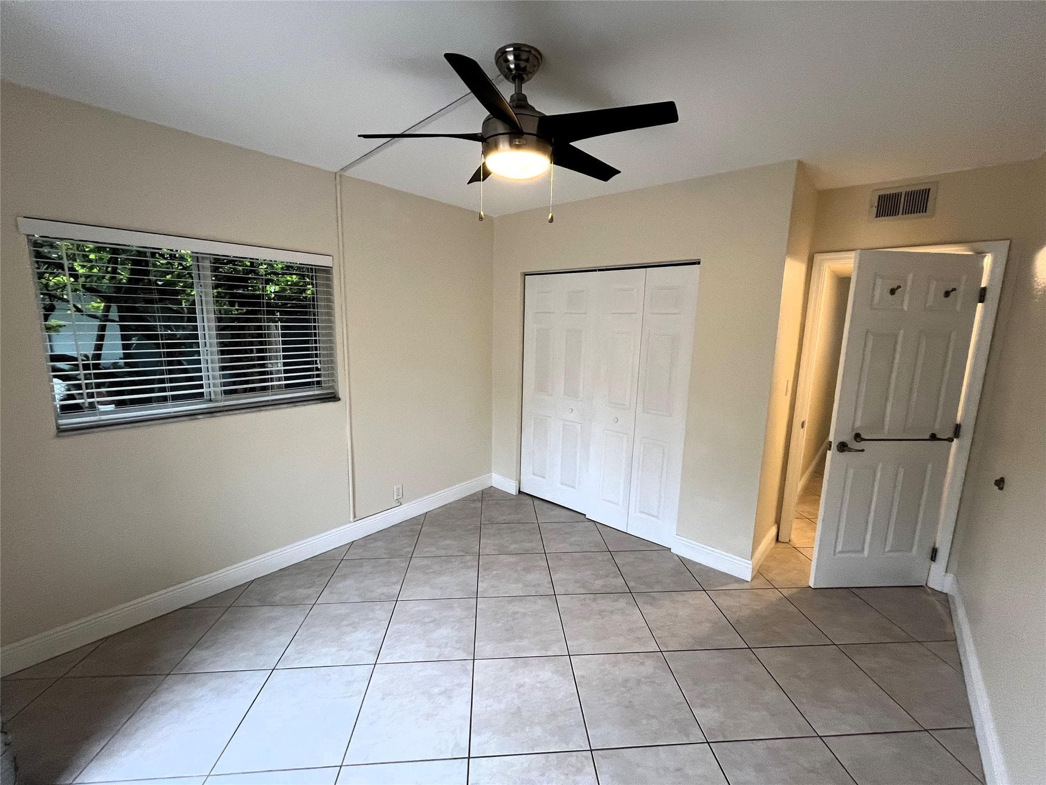 1460 NE 18th Street 104, Fort Lauderdale, FL 33305 — photo 37 of 71