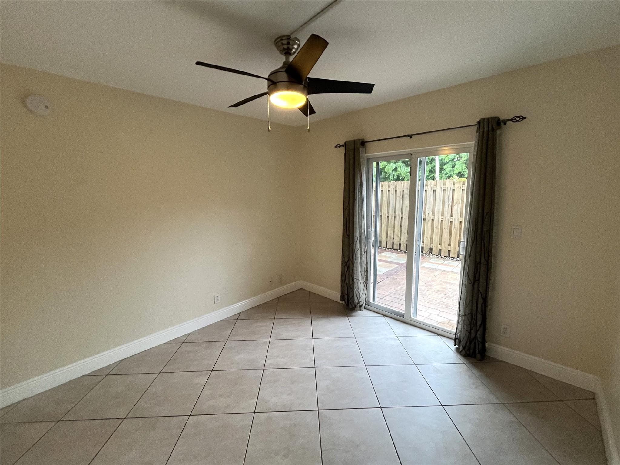 1460 NE 18th Street 104, Fort Lauderdale, FL 33305 — photo 43 of 71