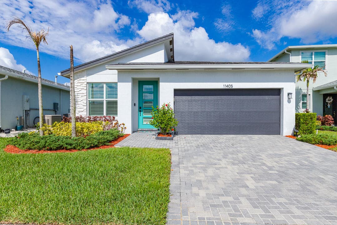 11405 SW Lyra Drive, FL 34987 — photo 2 of 50