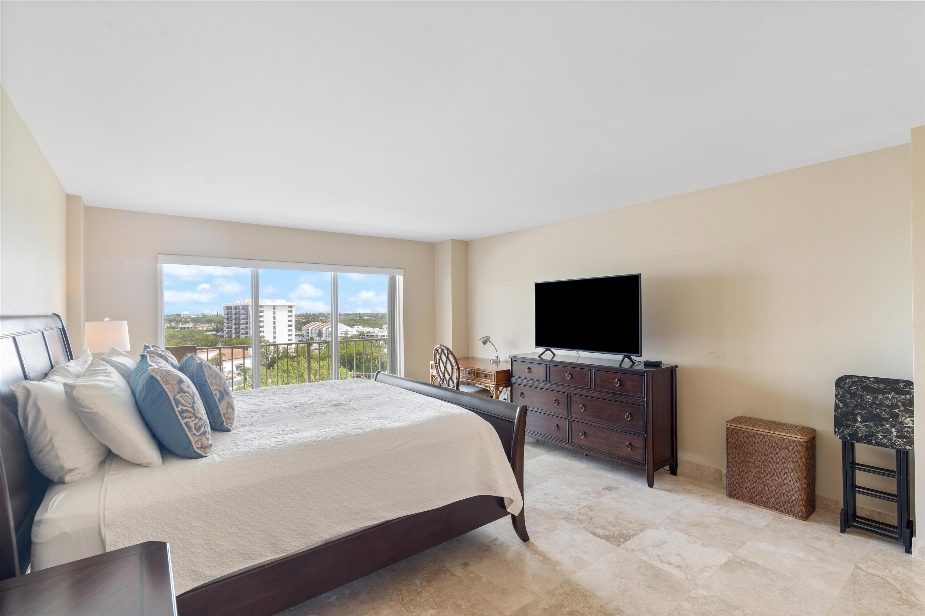 4301 N Ocean Boulevard 802, Boca Raton, FL 33431 — photo 9 of 19