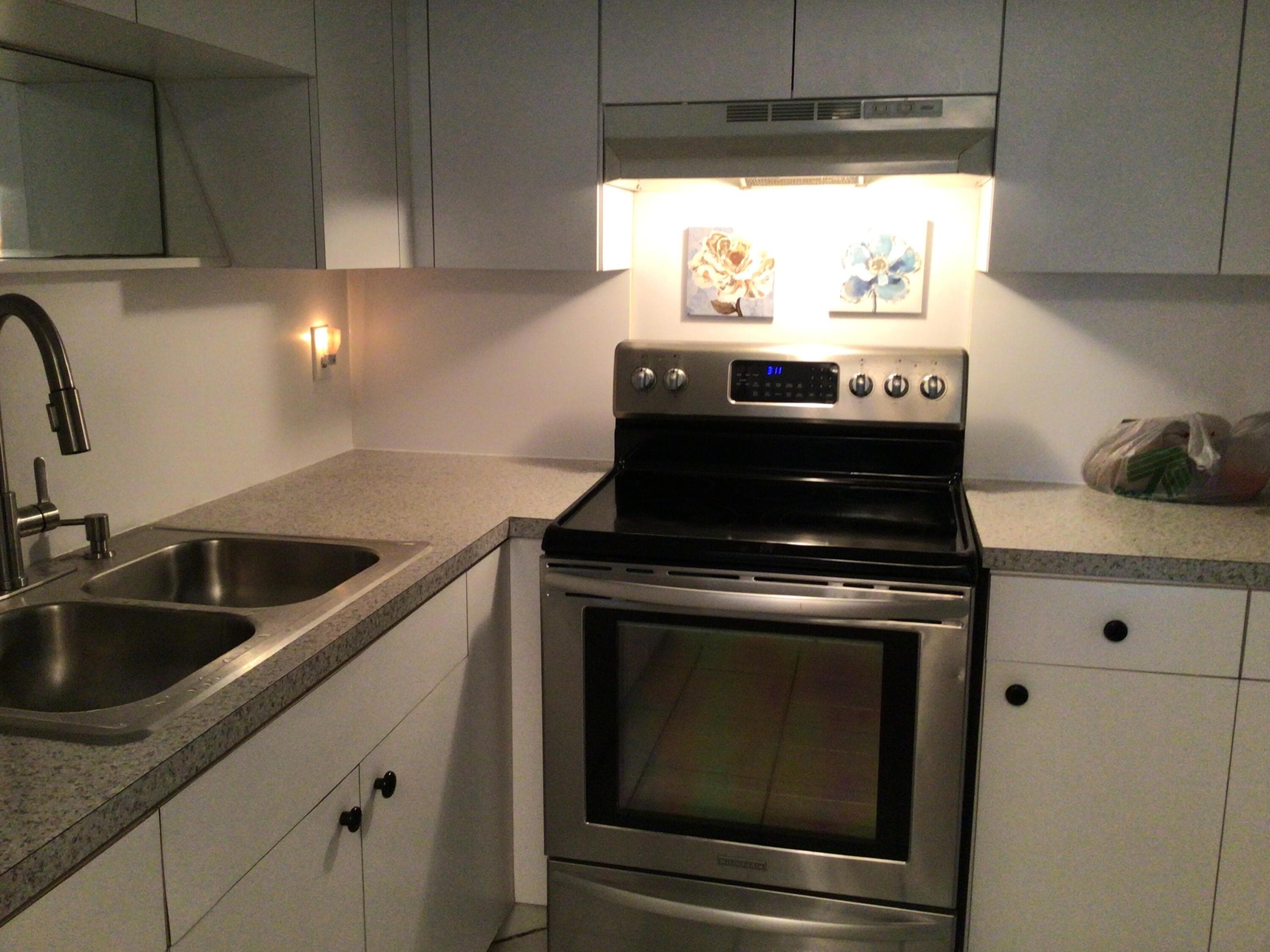 4109 NW 88th Avenue 207, Coral Springs, FL 33065 — photo 8 of 14