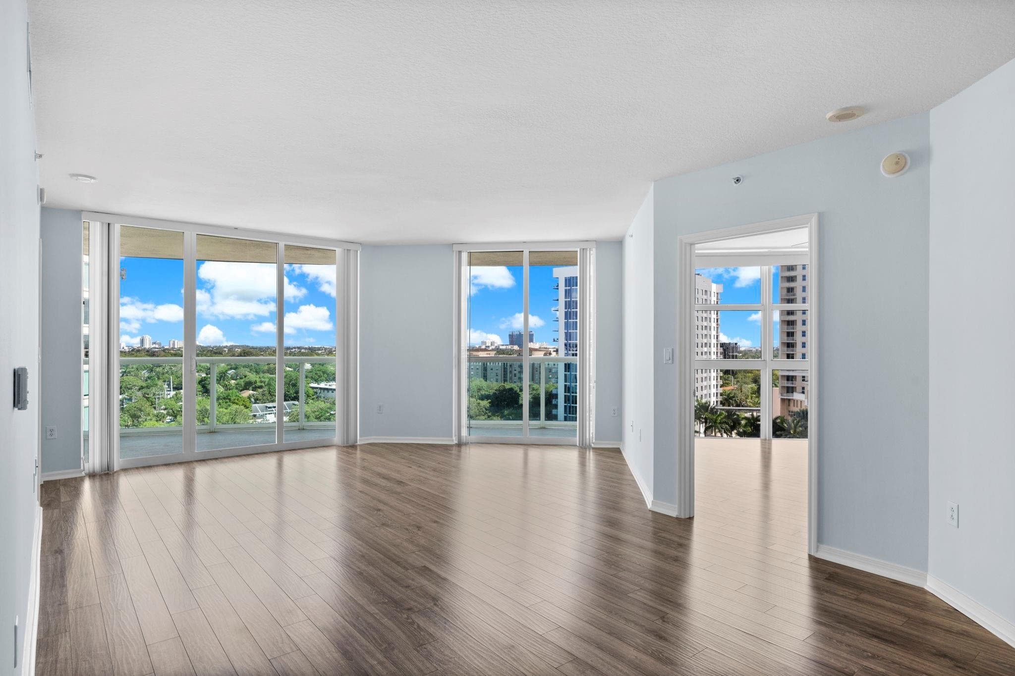 347 N New River Dr Drive 1110, Fort Lauderdale, FL 33301 — photo 4 of 36
