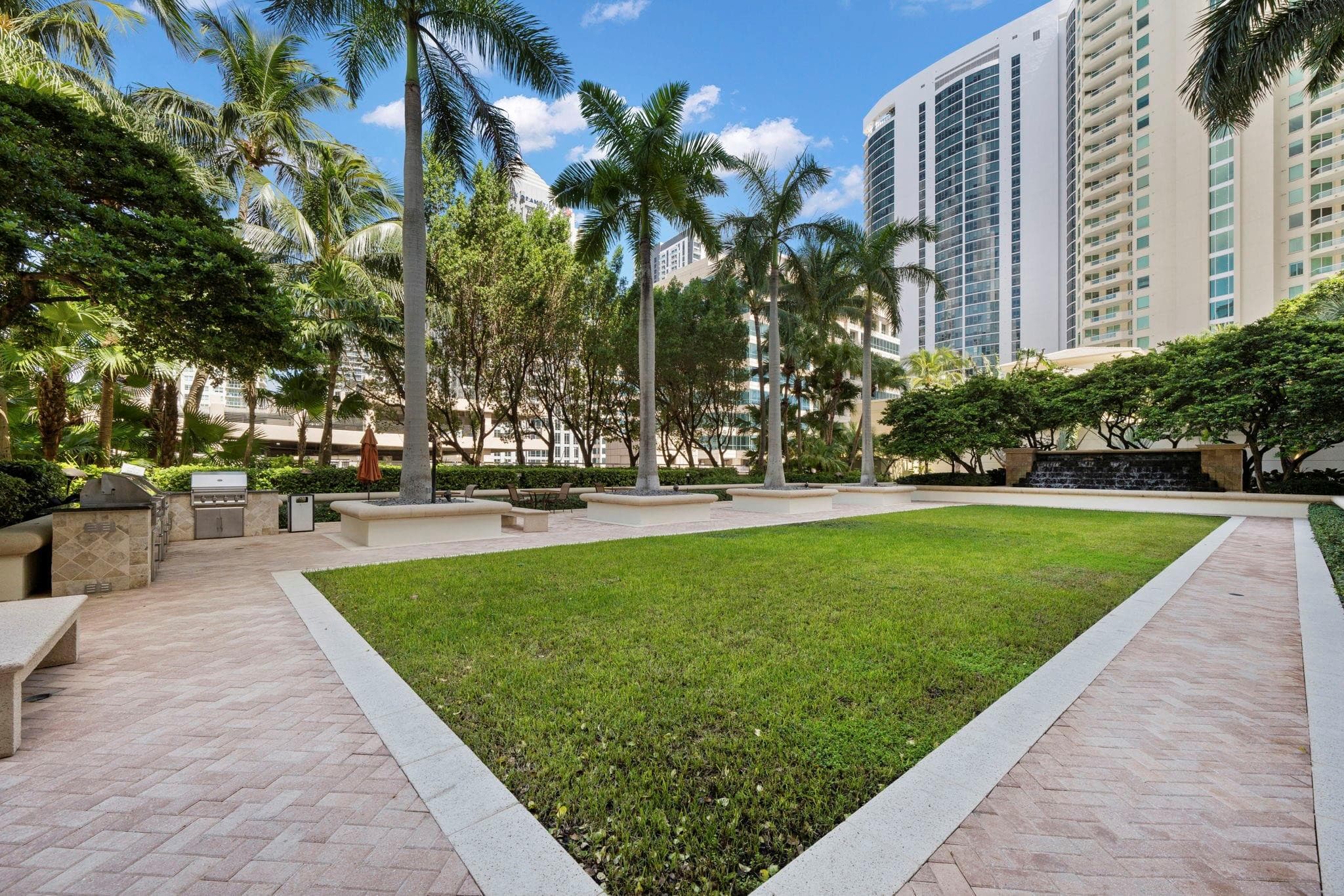 347 N New River Dr Drive 1110, Fort Lauderdale, FL 33301 — photo 23 of 36