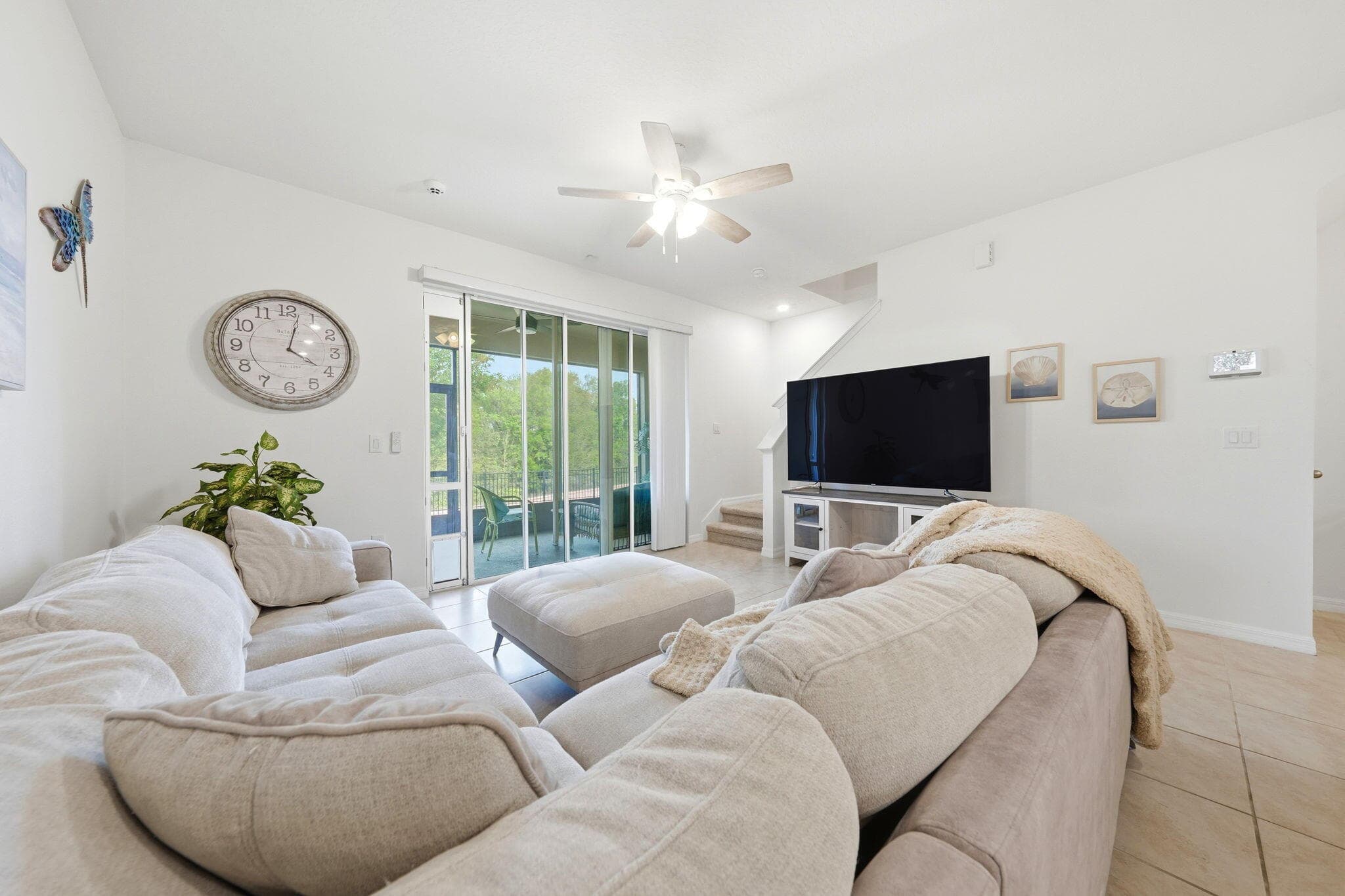 986 Lido Drive, Howey In The Hills, FL 34737 — photo 4 of 15