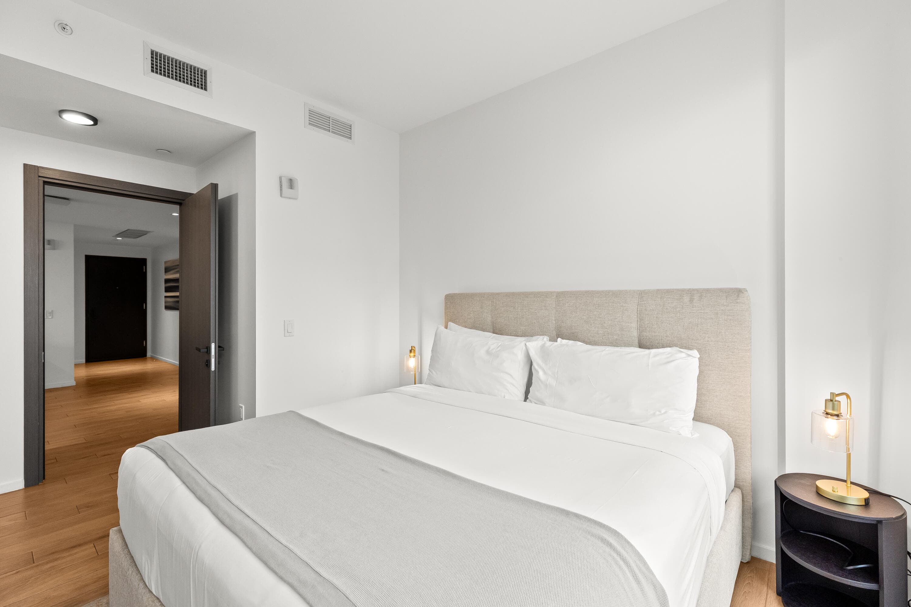 398 NE 5th Street 2118, Miami, FL 33132 — photo 21 of 40