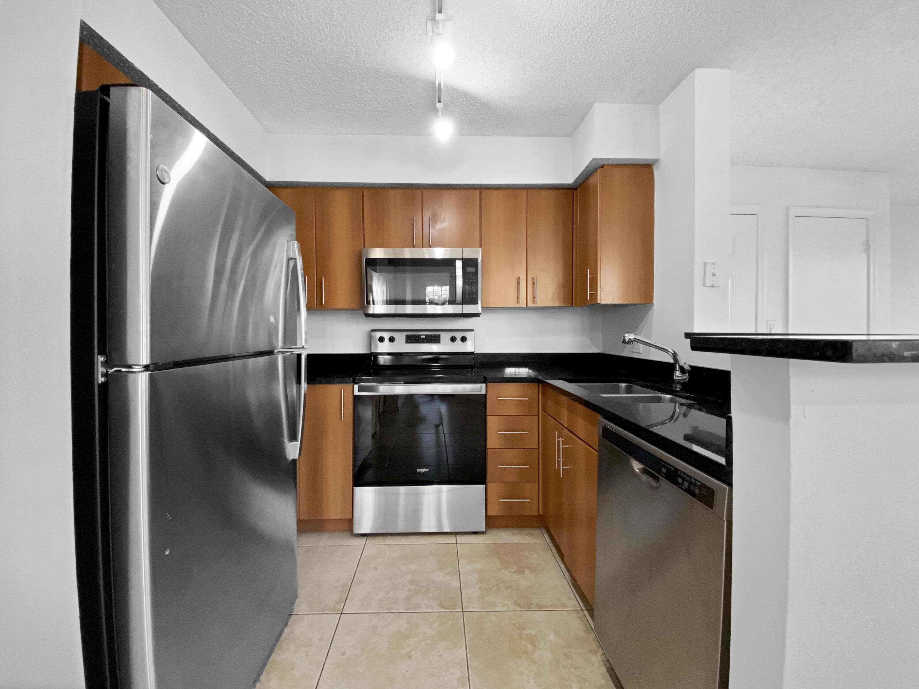 1335 Crystal Way A, Delray Beach, FL 33444 — photo 8 of 28