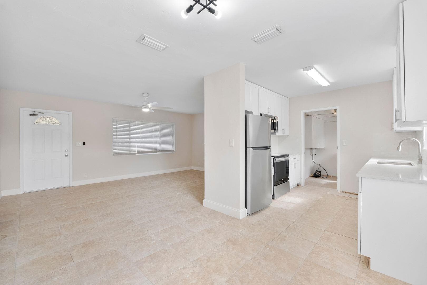 4650 NE 1st Terrace, Oakland Park, FL 33334 — photo 11 of 14