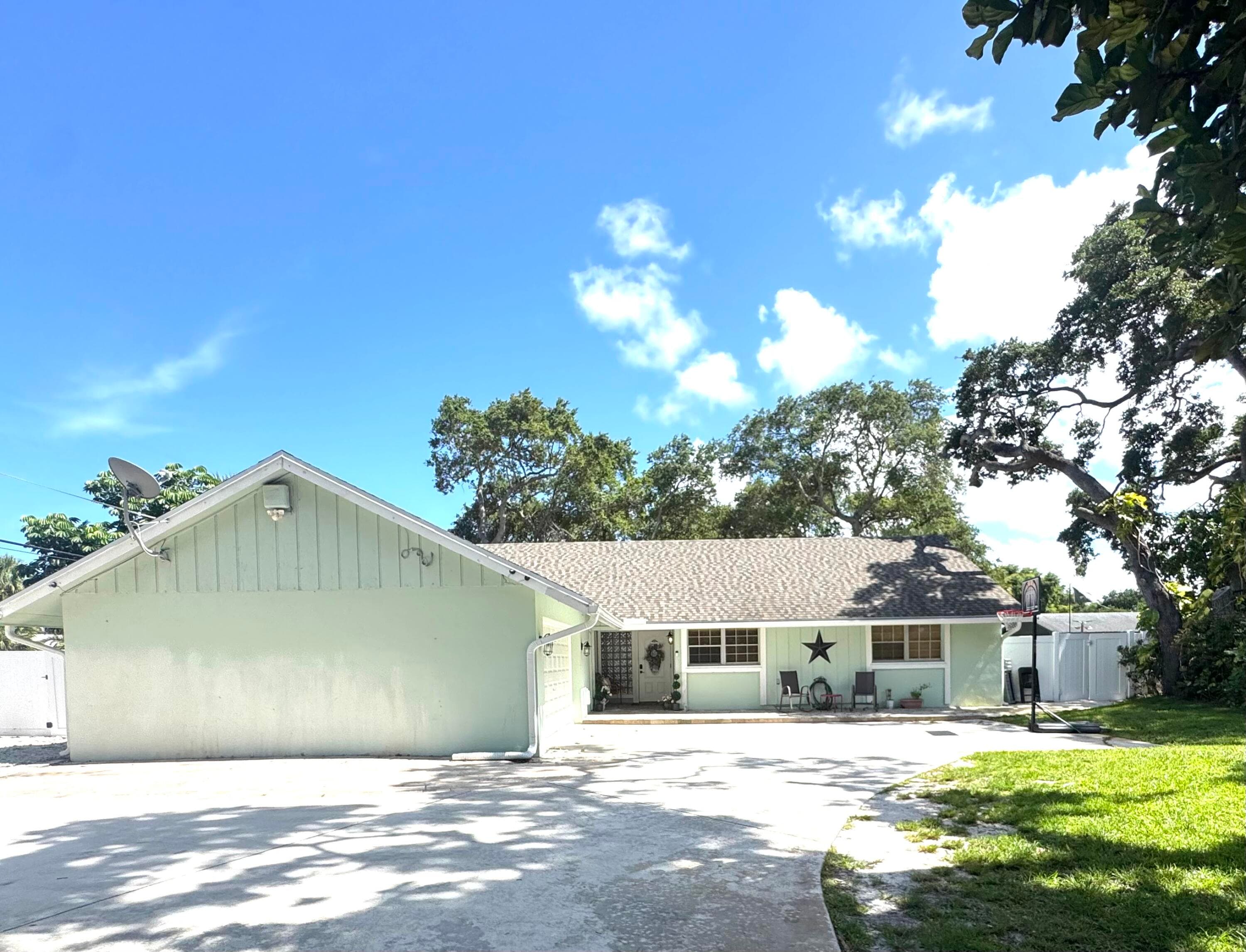 2518 Ranch House Road, West Palm Beach, FL 33406 — photo 2 of 26