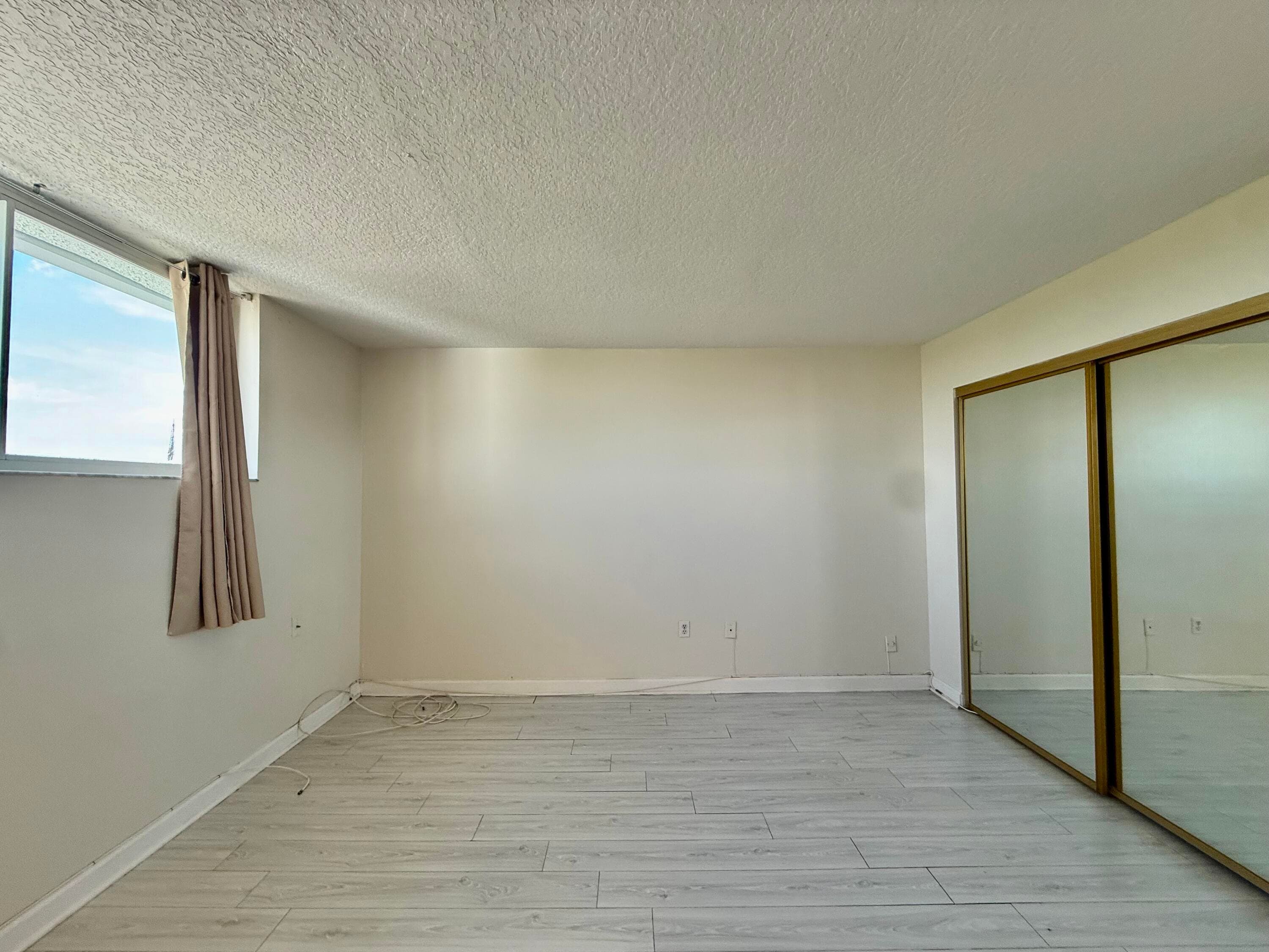 108 Paradise Harbour Boulevard 512, North Palm Beach, FL 33408 — photo 12 of 24