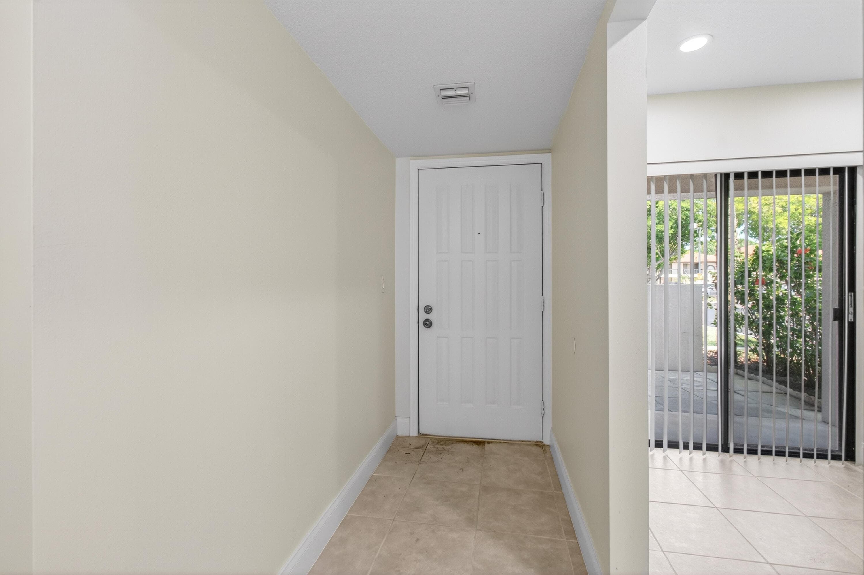 351 Club Circle 101, Boca Raton, FL 33487 — photo 9 of 55