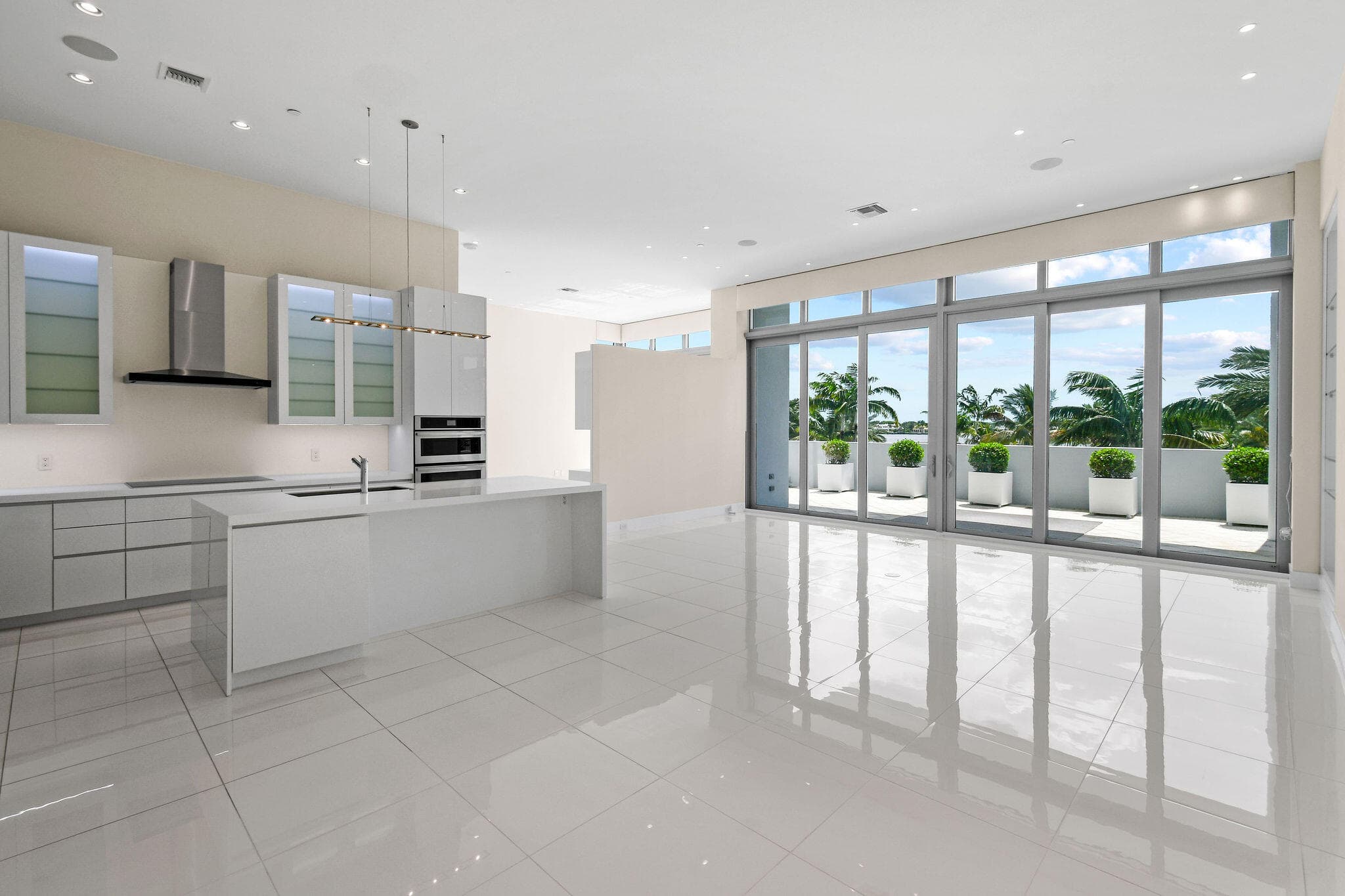 2 Water Club Way 301, North Palm Beach, FL 33408 — photo 4 of 75