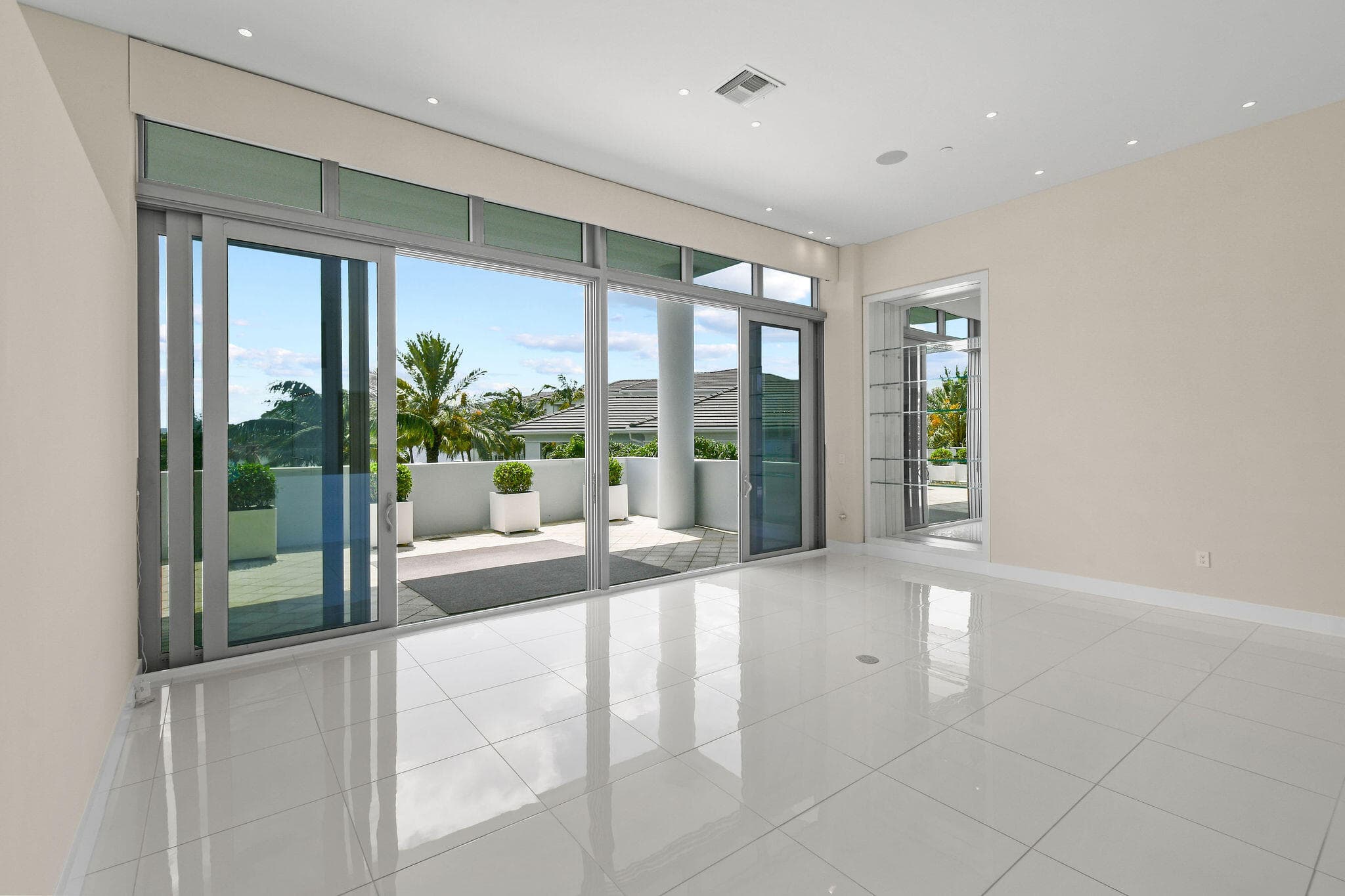 2 Water Club Way 301, North Palm Beach, FL 33408 — photo 13 of 75