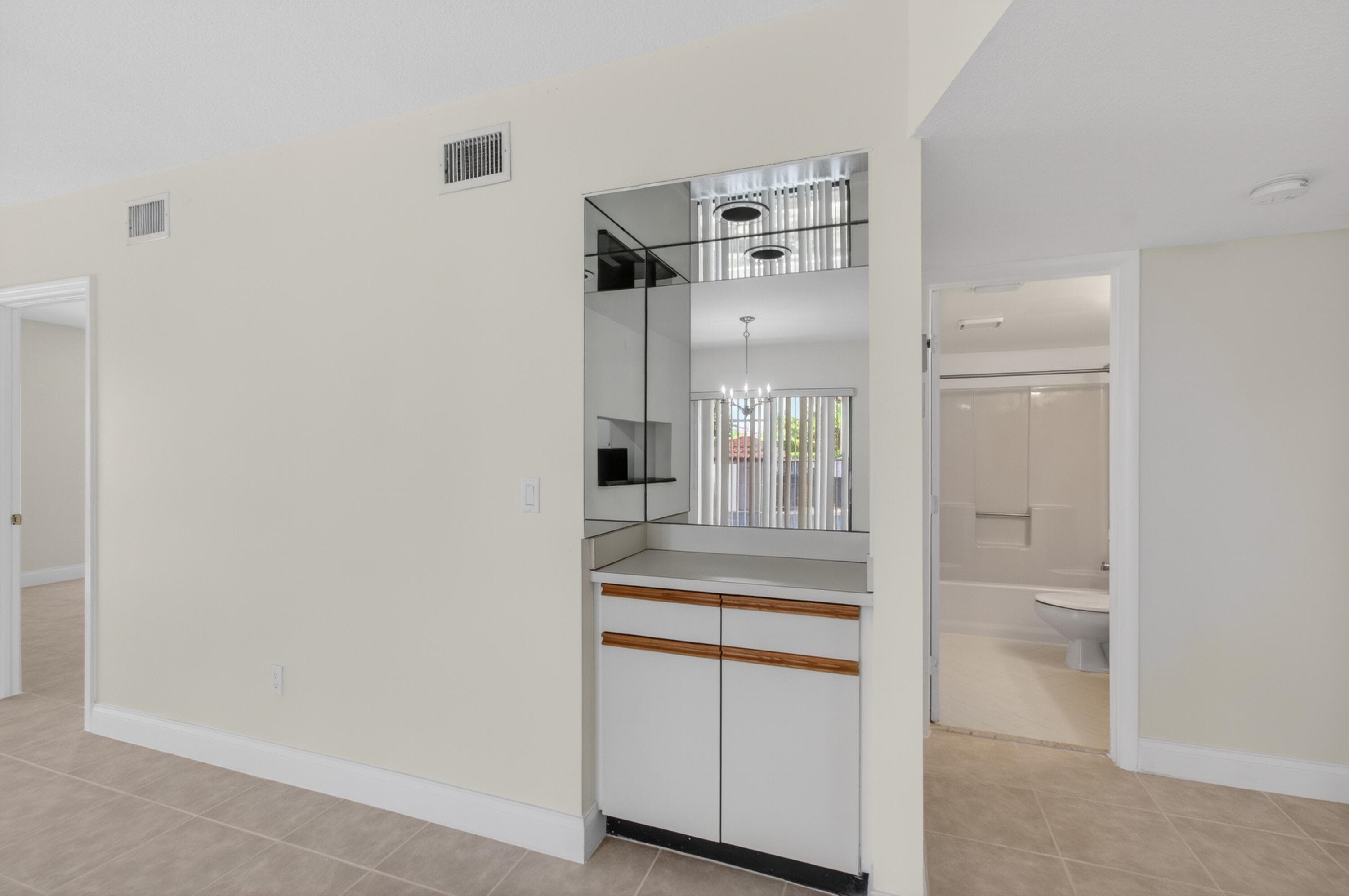 351 Club Circle 101, Boca Raton, FL 33487 — photo 26 of 55