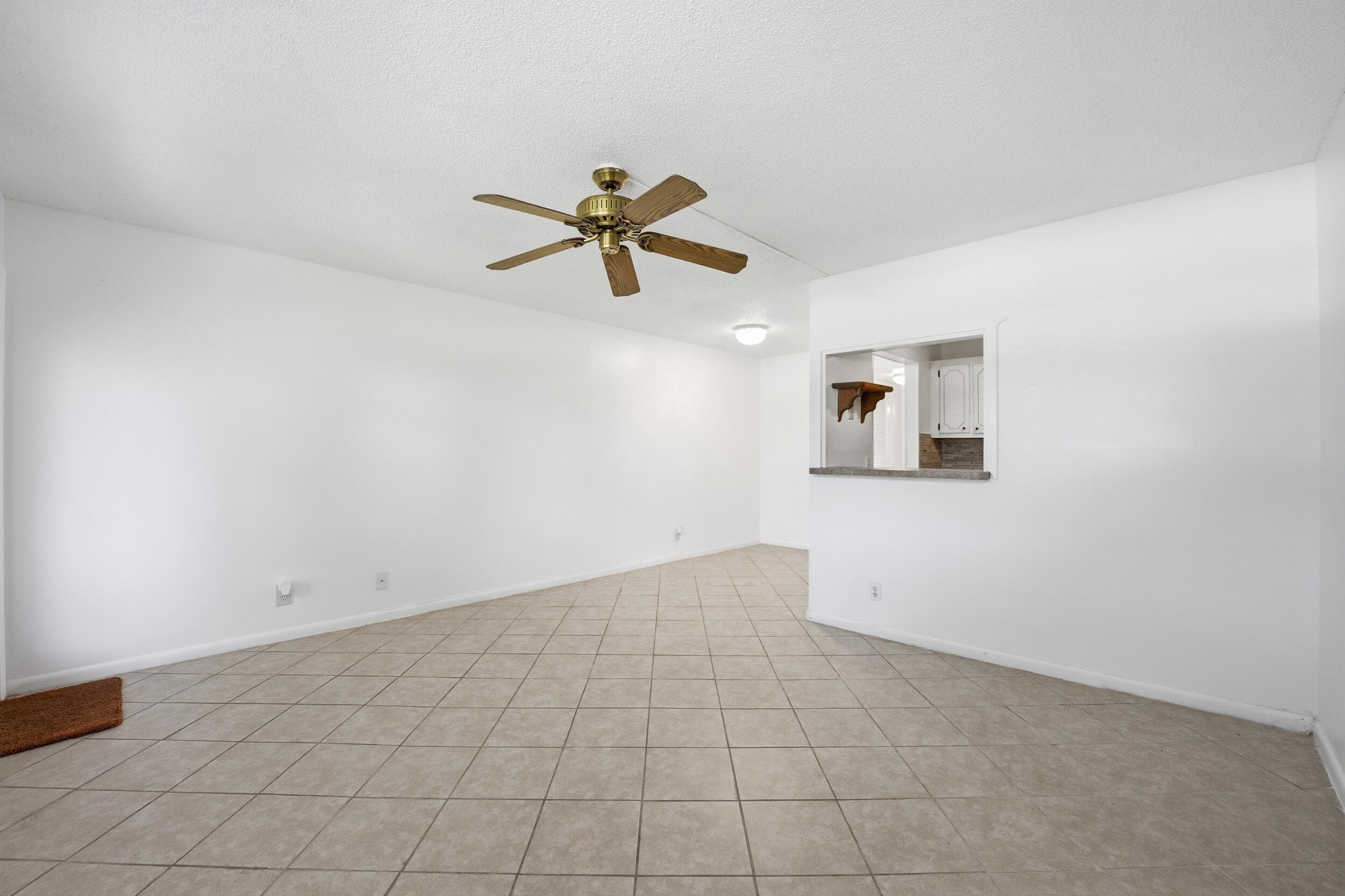 98 E Cambridge E, West Palm Beach, FL 33417 — photo 8 of 41