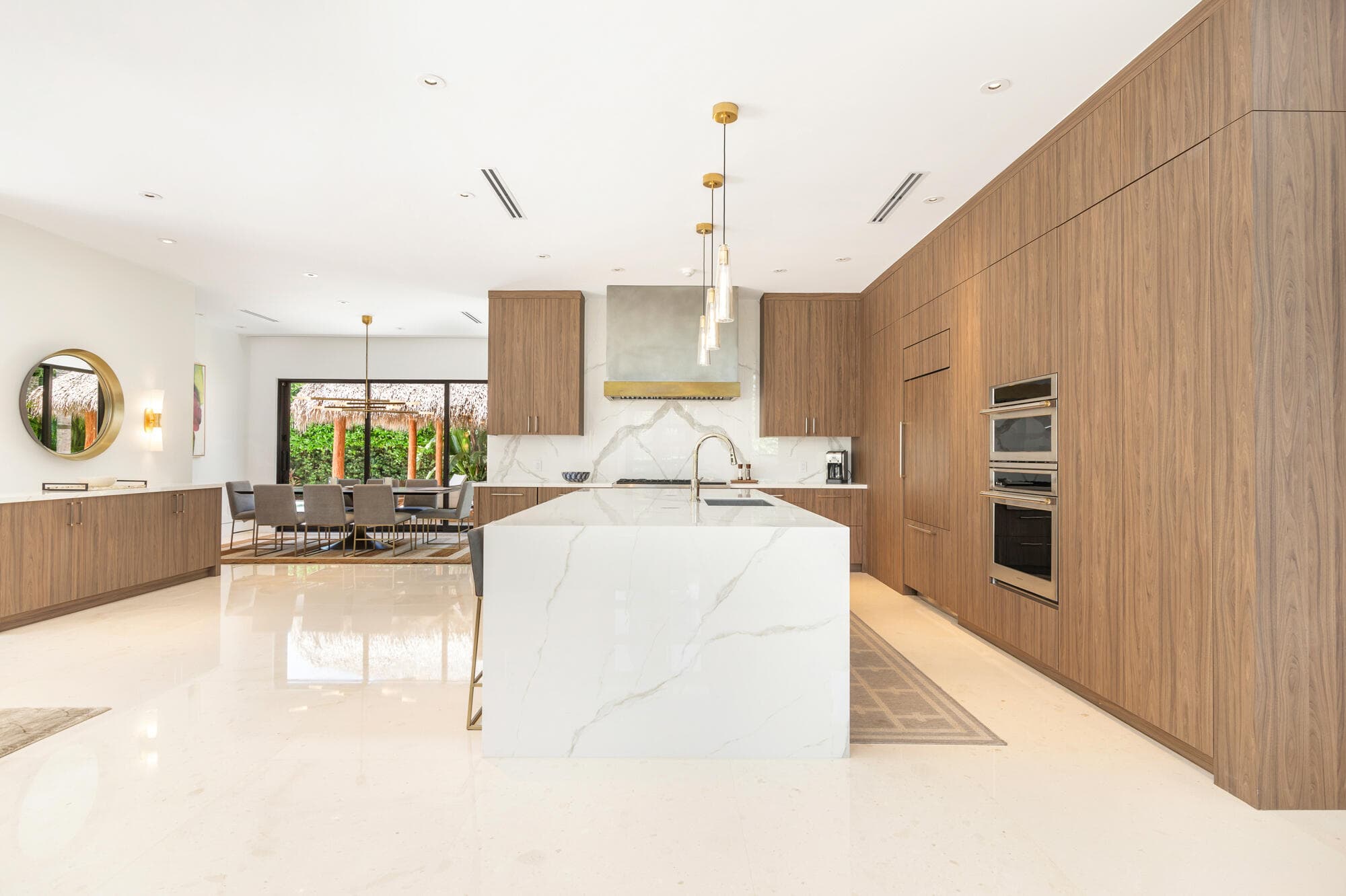 135 Churchill Road, West Palm Beach, FL 33405 — photo 9 of 59