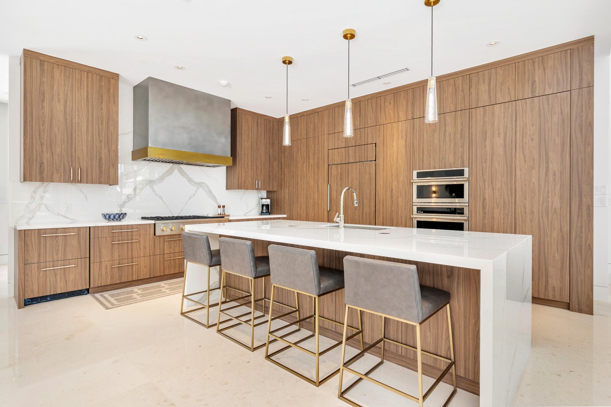135 Churchill Road, West Palm Beach, FL 33405 — photo 12 of 59