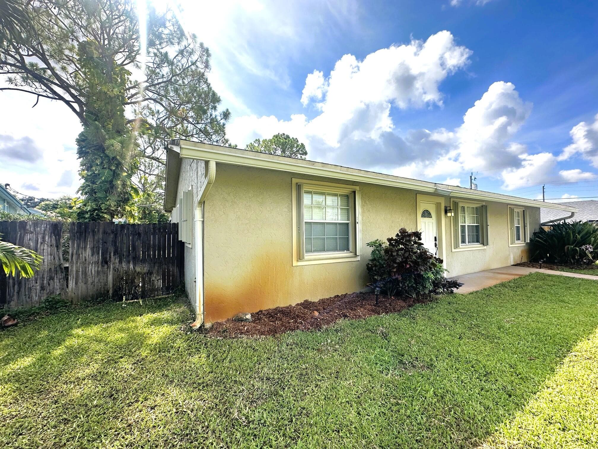 5586 3rd Road, Lake Worth, FL 33467 — photo 6 of 35