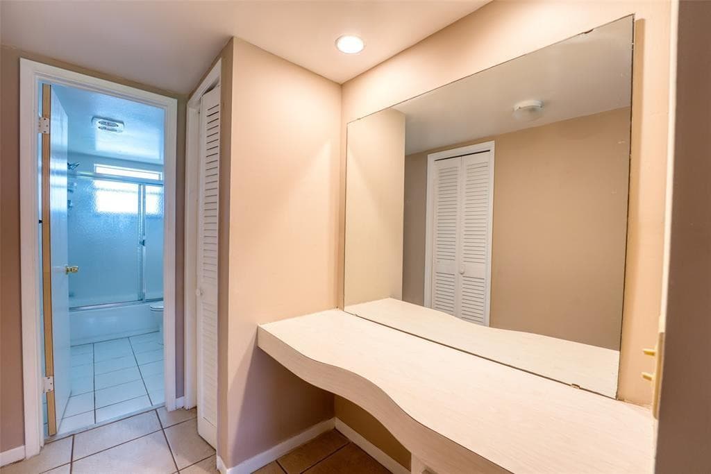 4700 Washington Street 105, Hollywood, FL 33021 — photo 9 of 17
