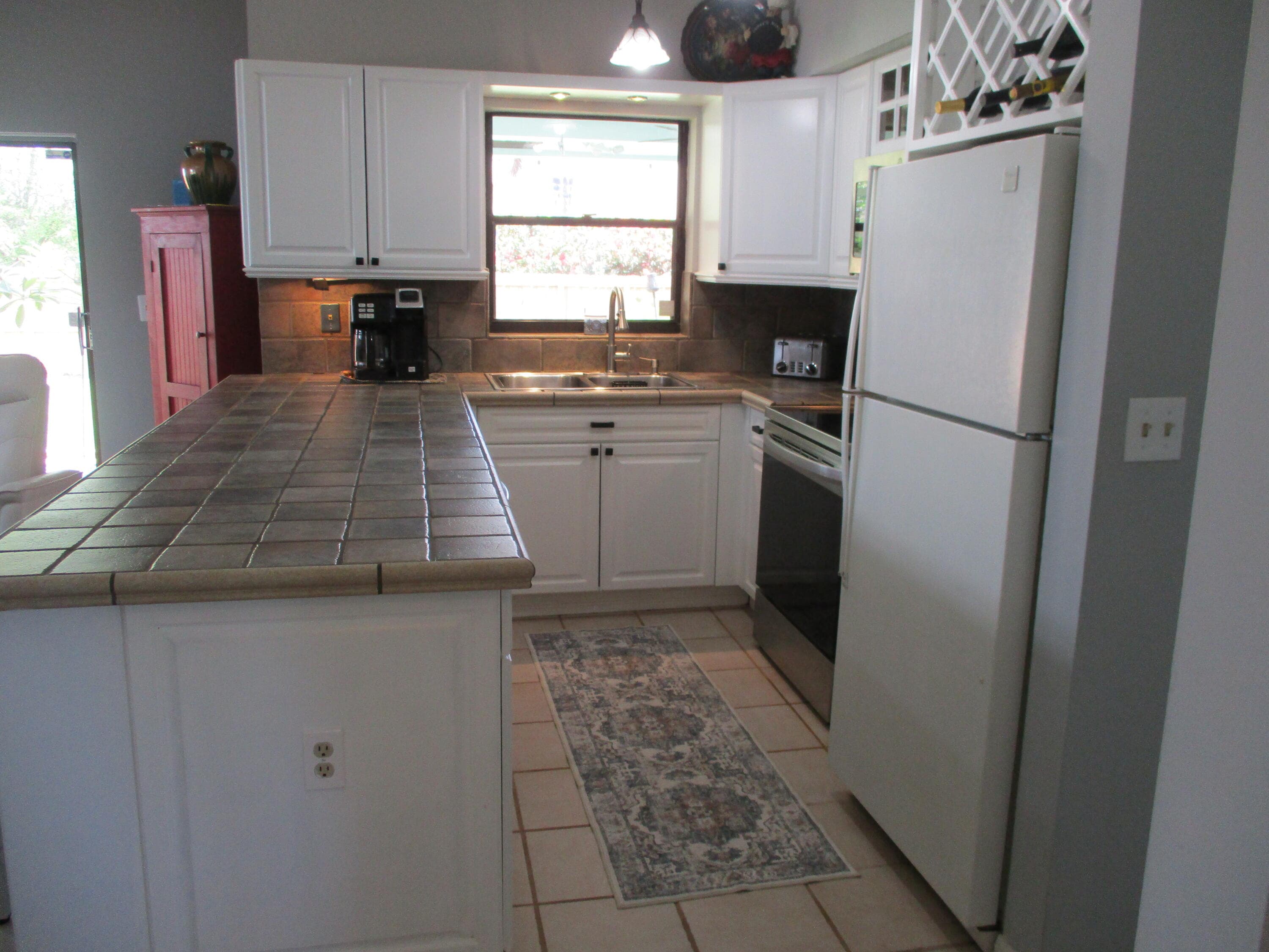 231 SE 9th Street, Dania Beach, FL 33004 — photo 2 of 53