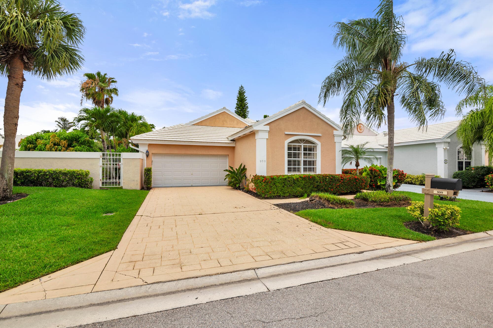 999 Lytham Court, West Palm Beach, FL 33411 — photo 2 of 42