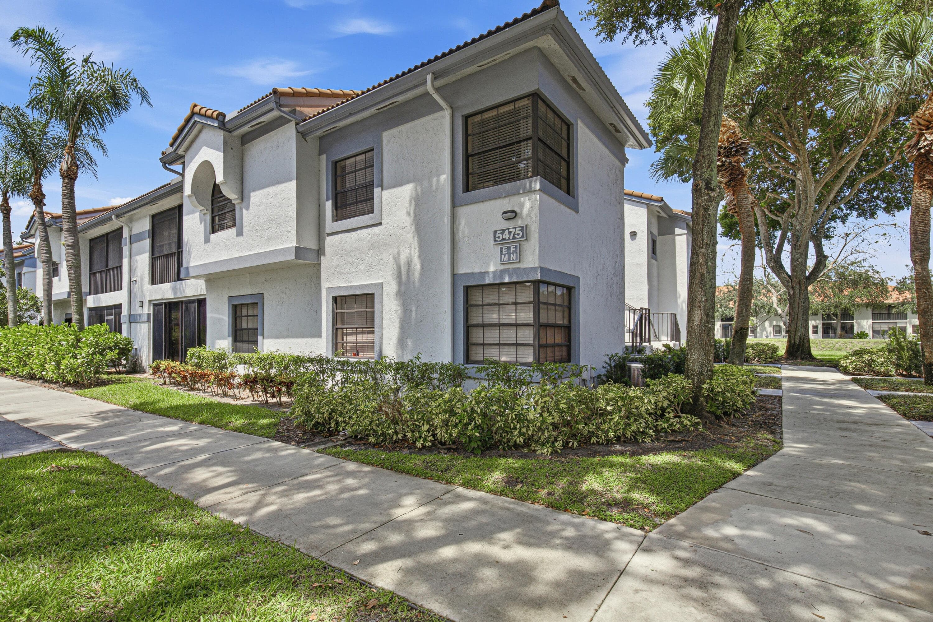 5475 Verona E, Boynton Beach, FL 33437 — photo 1 of 32