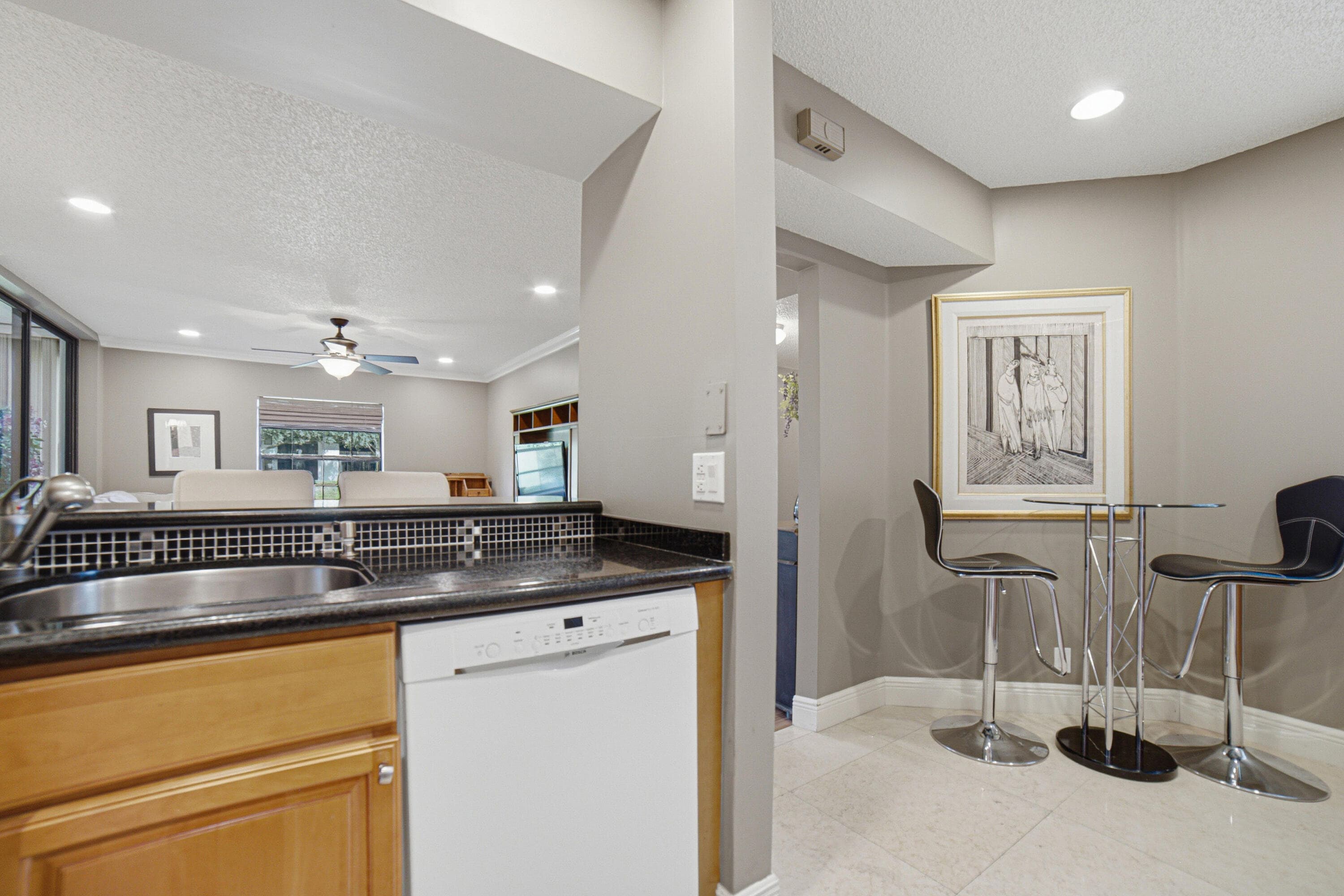 5475 Verona E, Boynton Beach, FL 33437 — photo 8 of 32