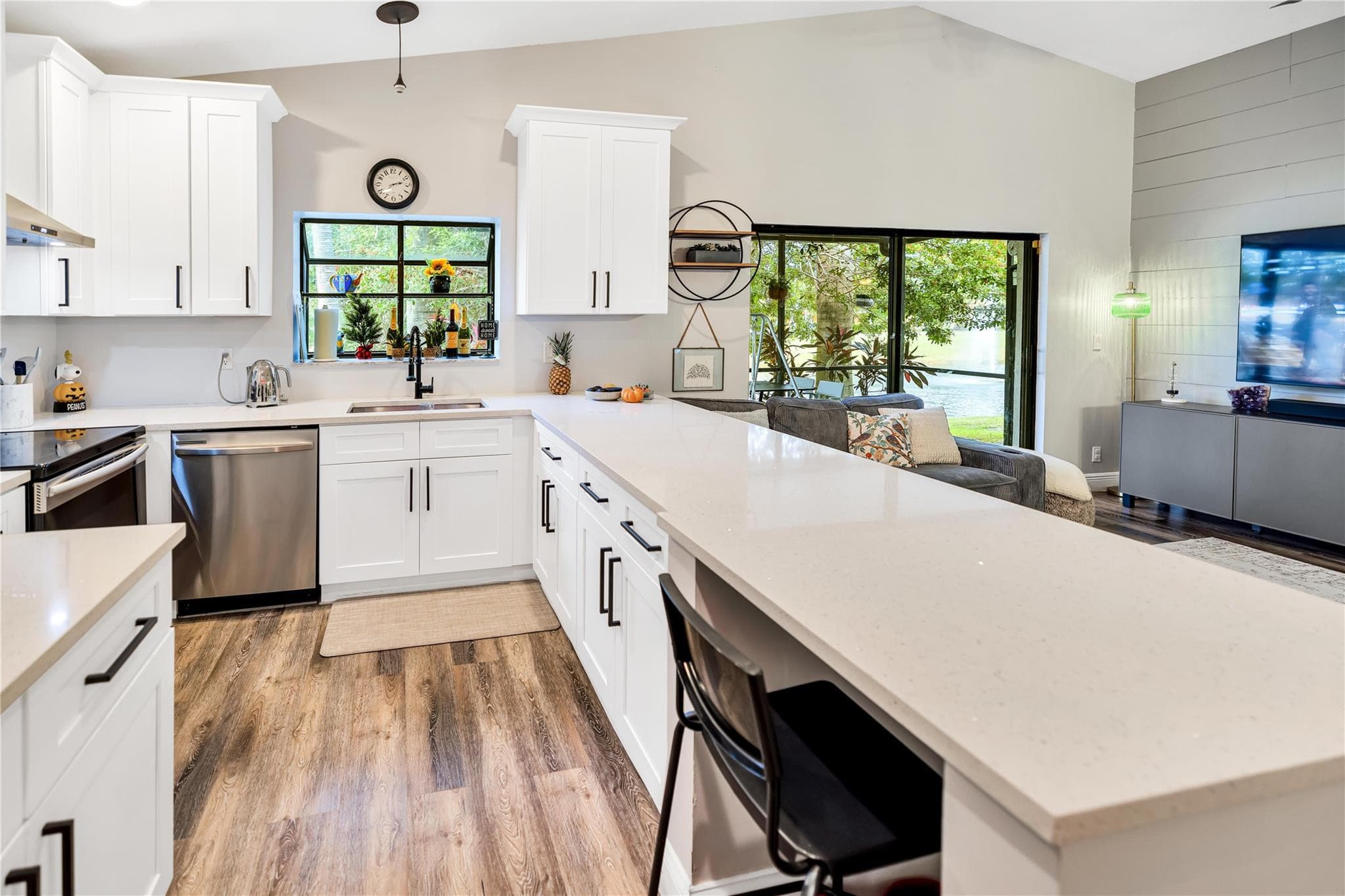 5568 American Circle, Delray Beach, FL 33484 — photo 11 of 51