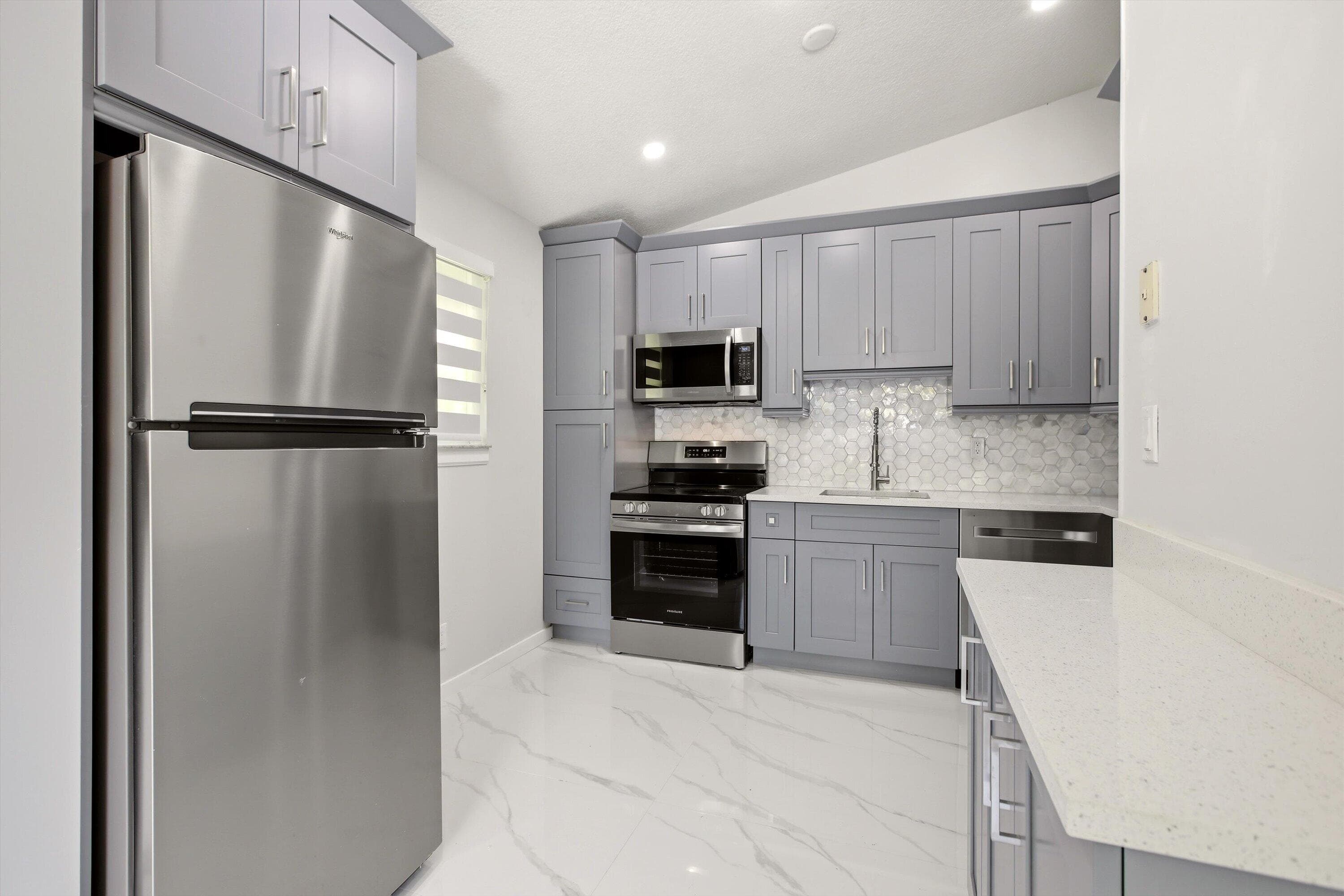 1786 SW 22nd Street 1, Fort Lauderdale, FL 33315 — photo 8 of 25