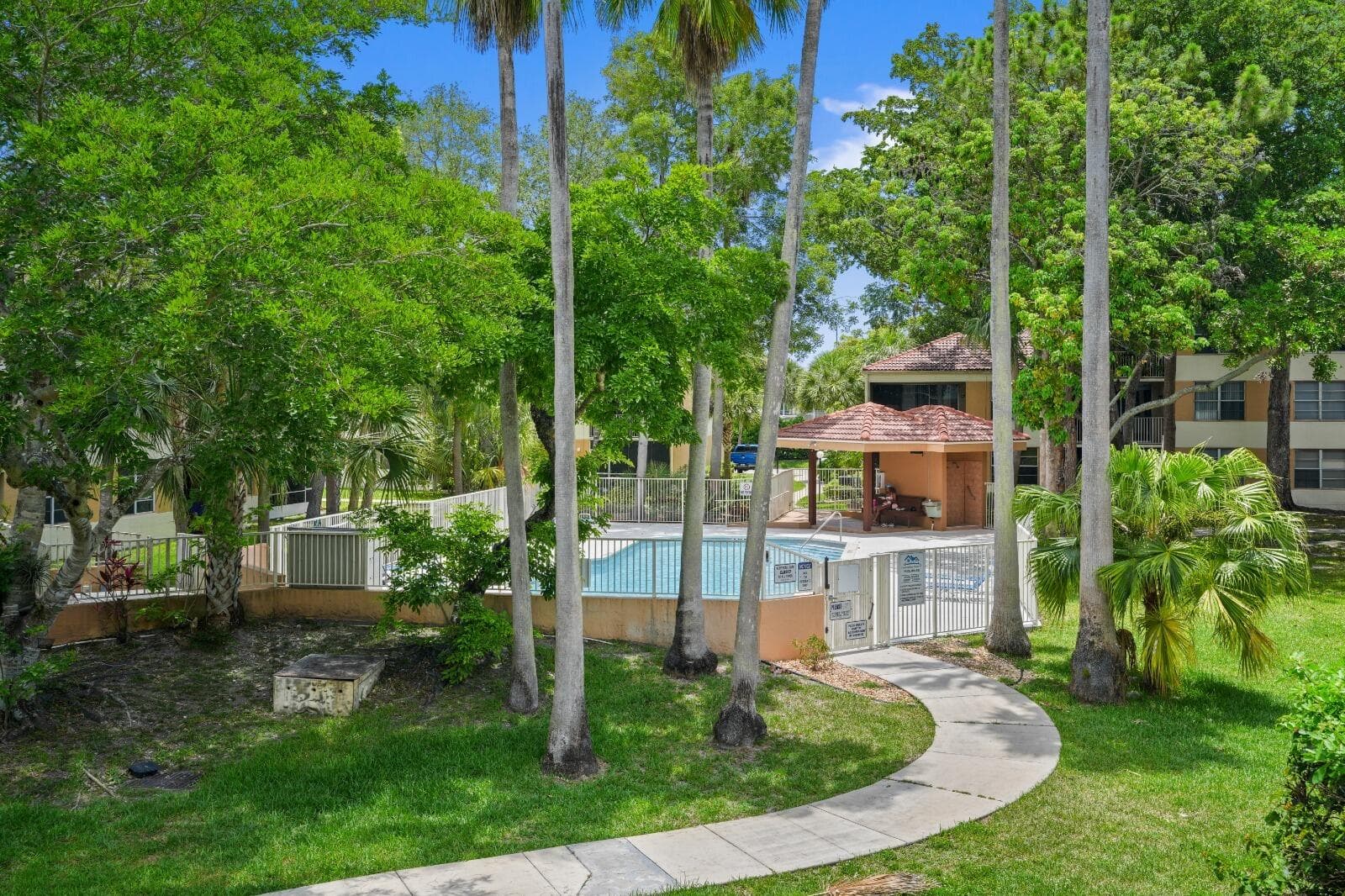8296 NW 24th Street 8296, Coral Springs, FL 33065 — photo 2 of 35