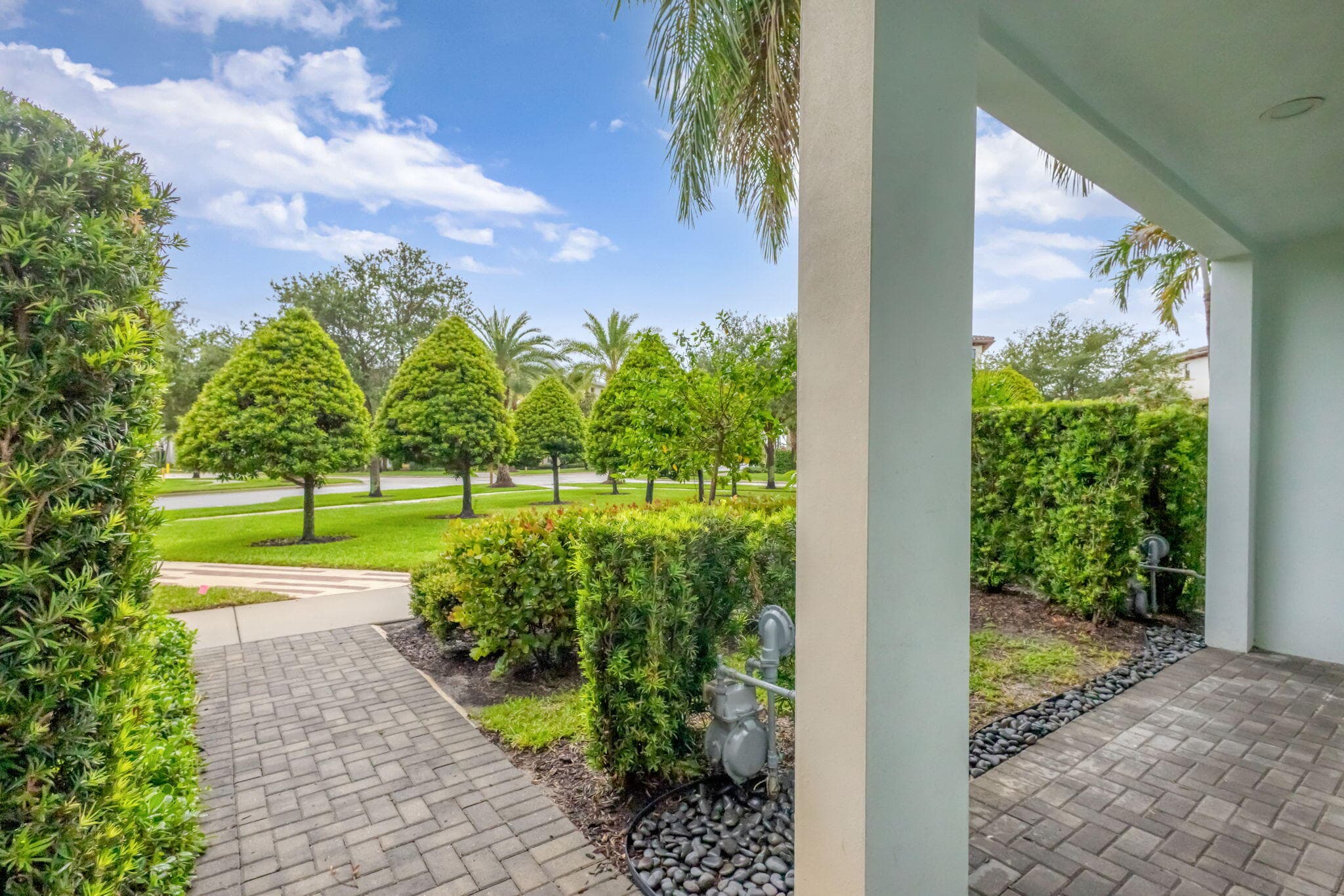 7089 Edison Place, Palm Beach Gardens, FL 33418 — photo 4 of 73