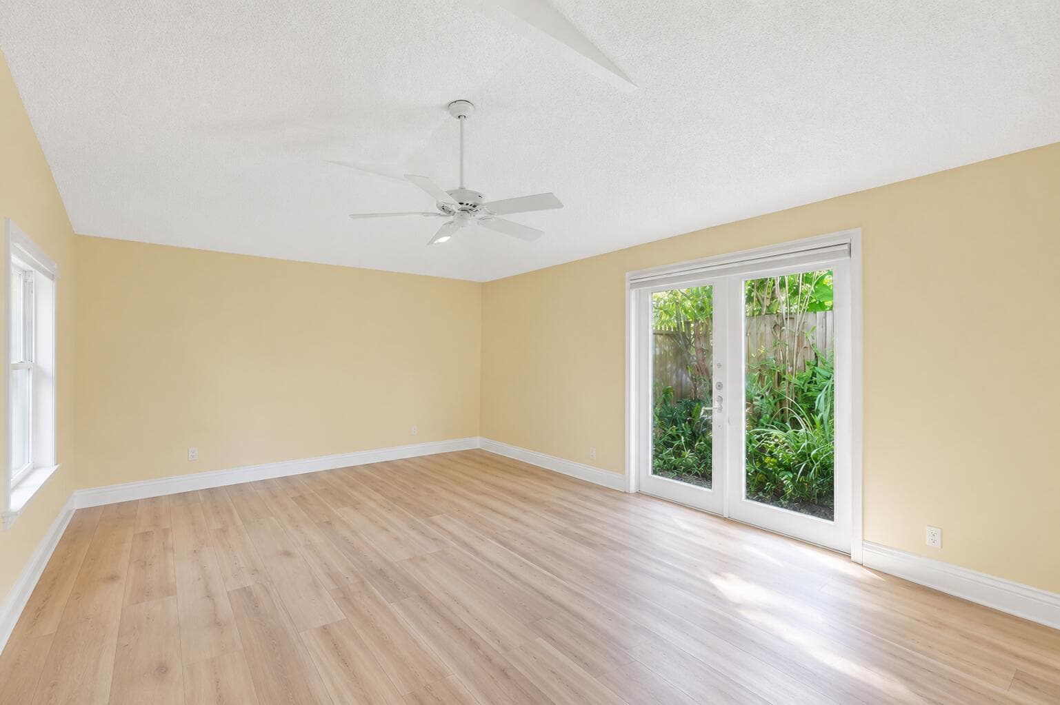 2525 NE 21st Court, Fort Lauderdale, FL 33305 — photo 19 of 62