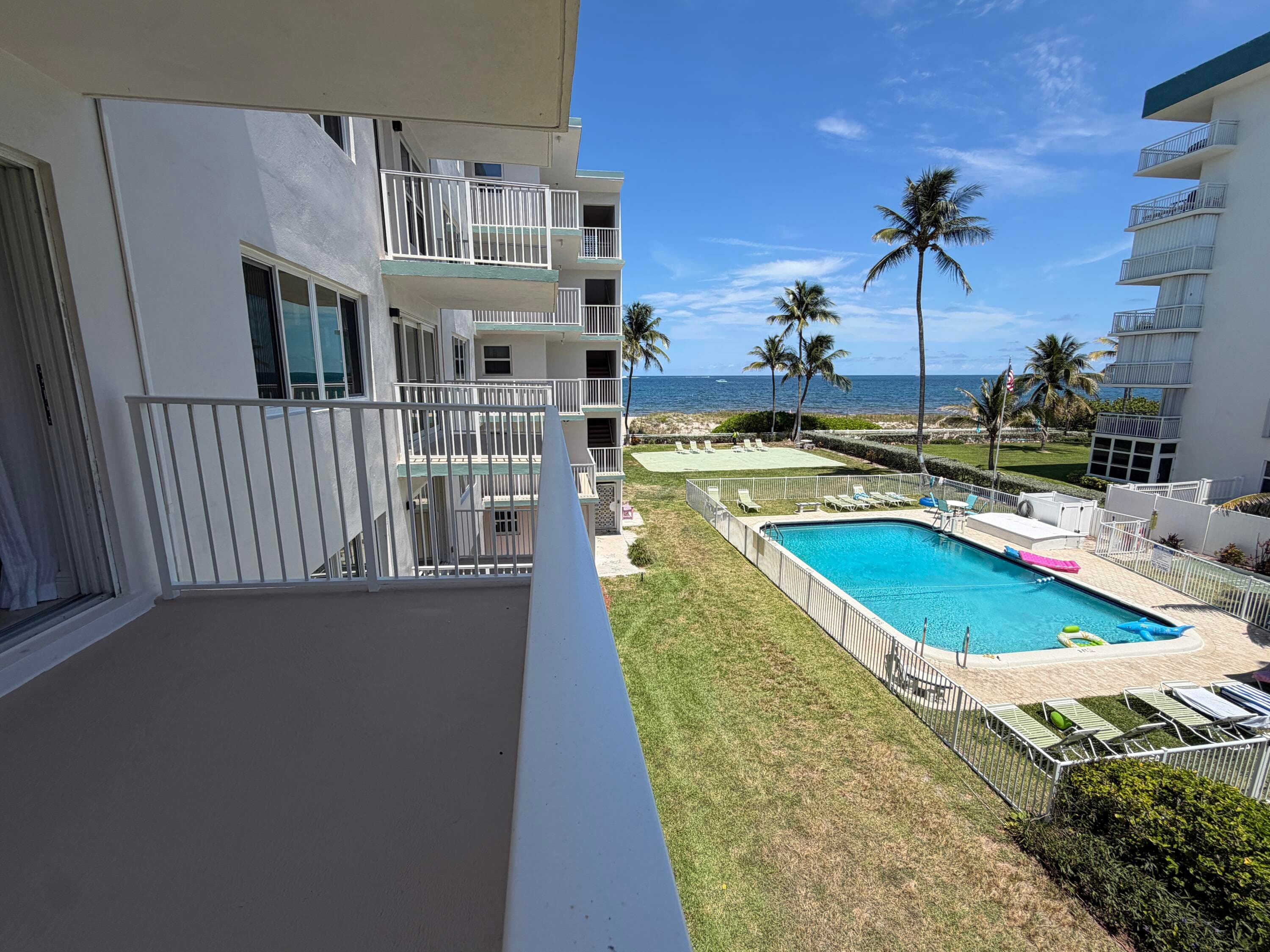 1750 S Ocean Boulevard 306e, Lauderdale-By-The-Sea, FL 33062 — photo 2 of 28