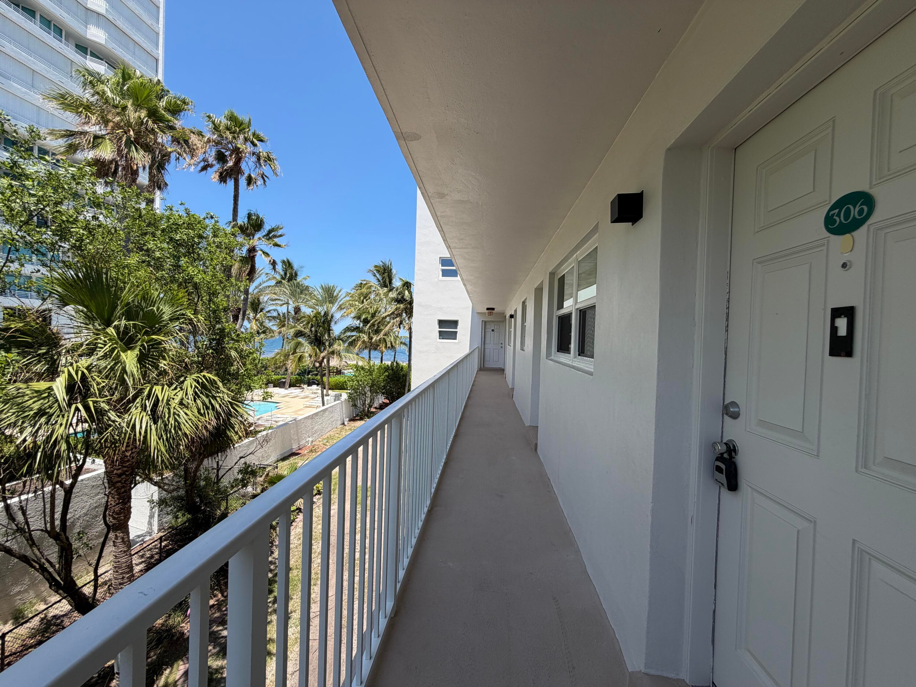 1750 S Ocean Boulevard 306e, Lauderdale-By-The-Sea, FL 33062 — photo 4 of 28