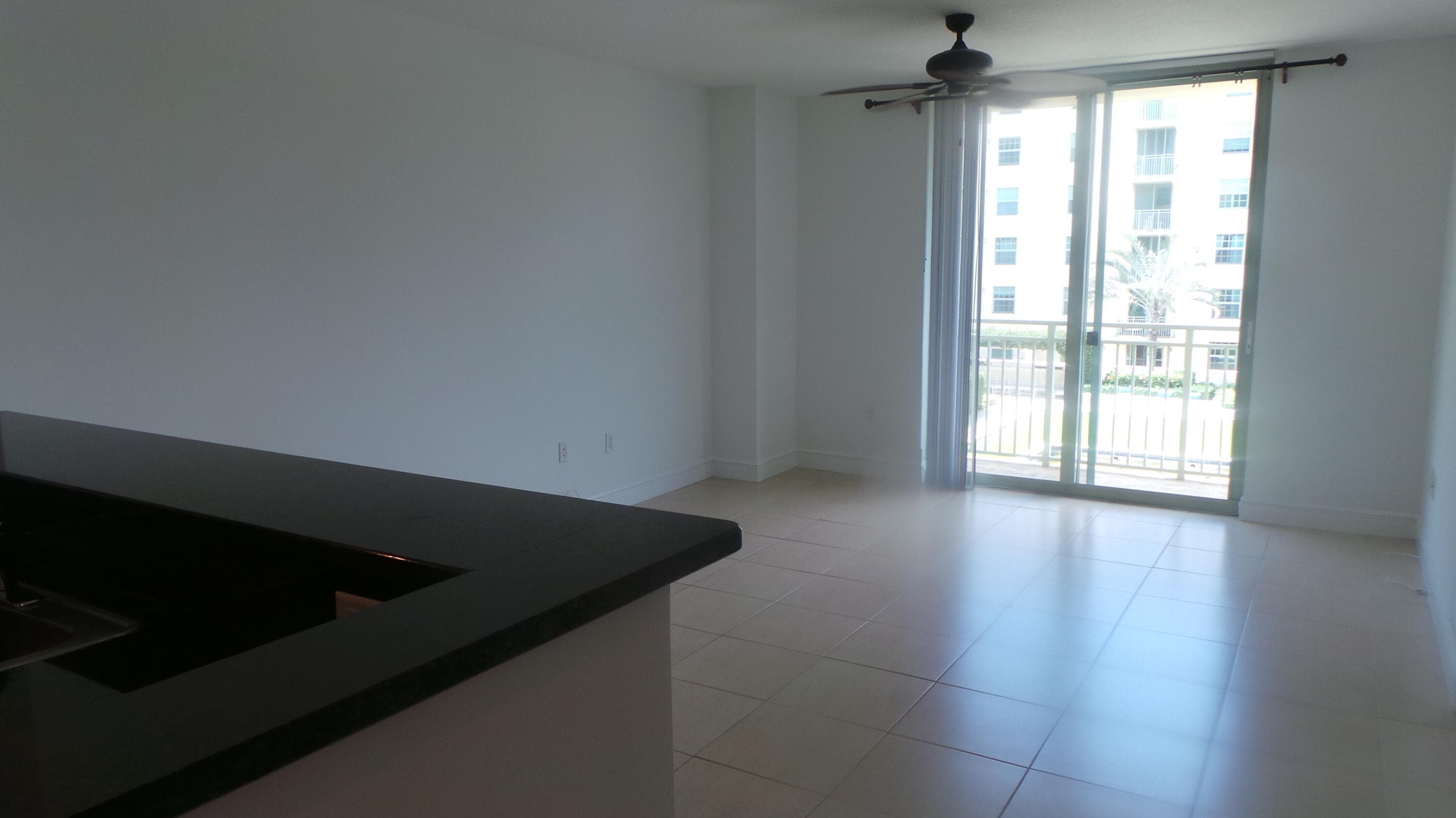 610 Clematis Street 403, West Palm Beach, FL 33401 — photo 5 of 33