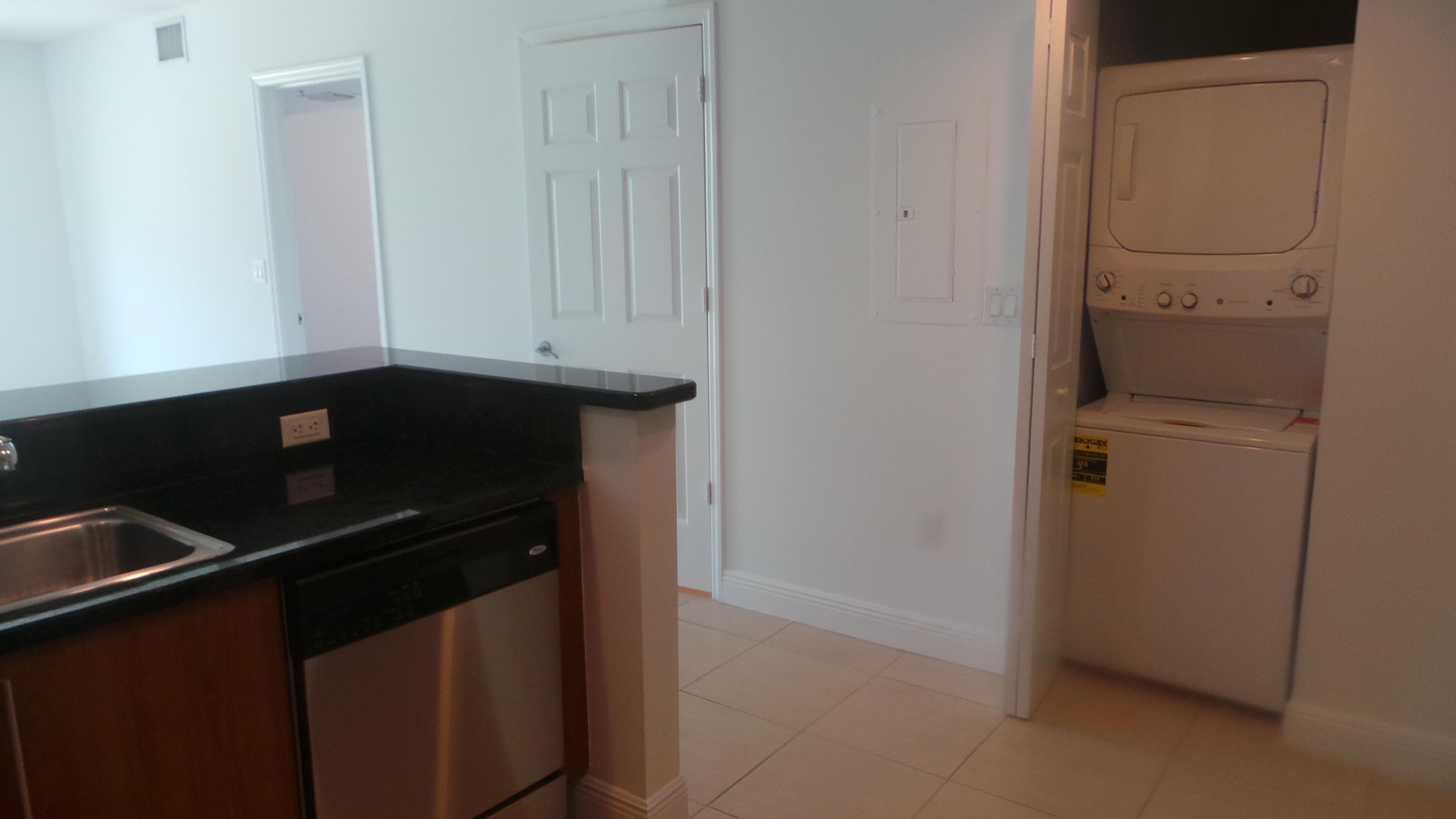 610 Clematis Street 403, West Palm Beach, FL 33401 — photo 6 of 33
