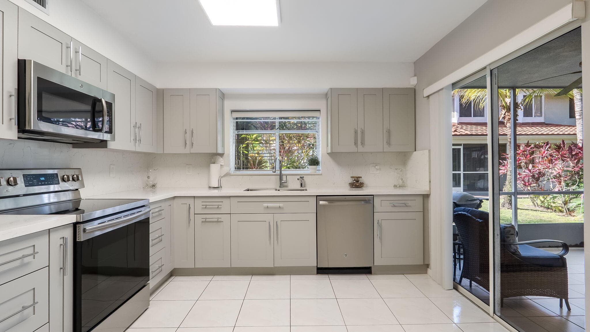 9265 NW 9th Court, Plantation, FL 33324 — photo 2 of 43