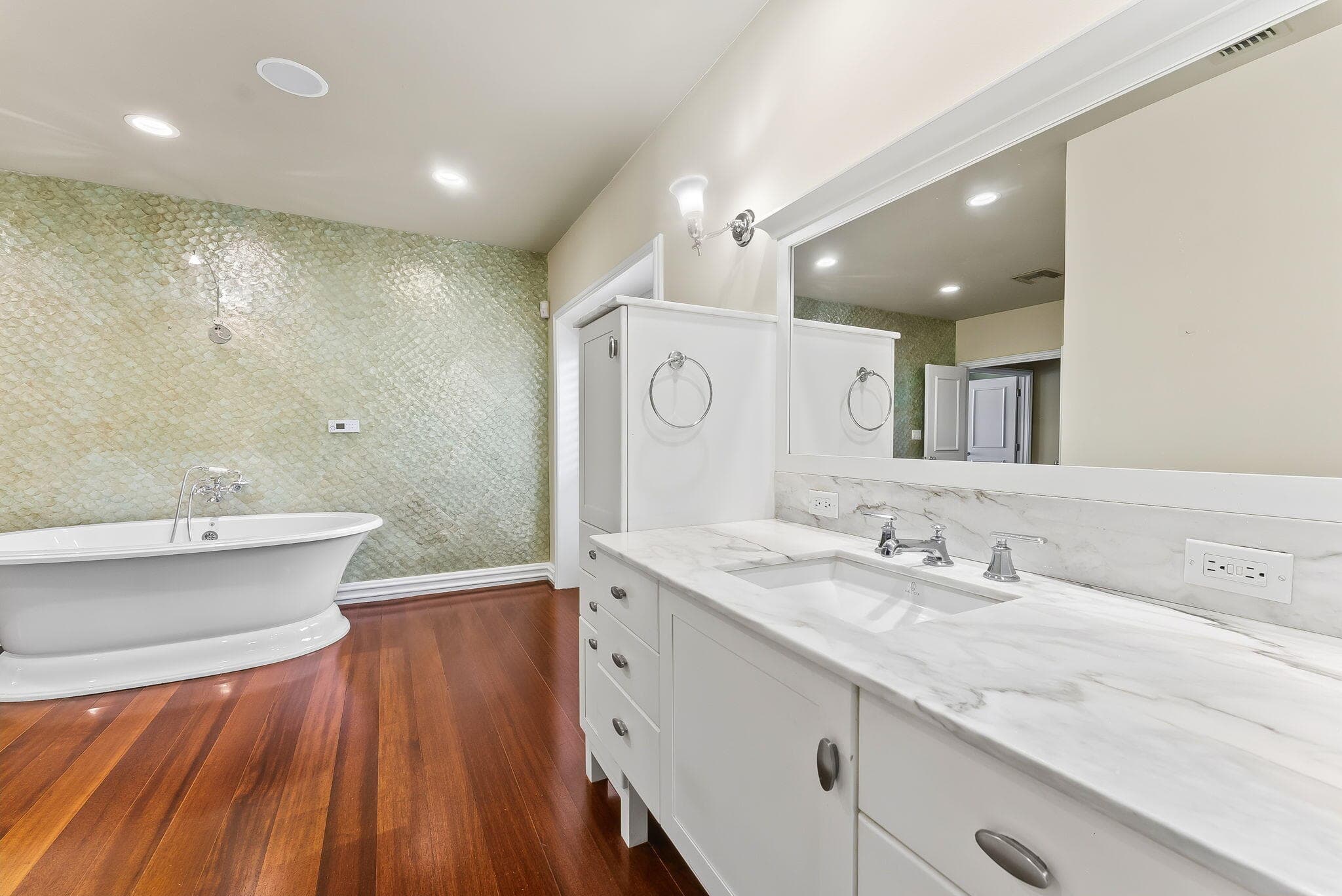 3 Isla Bahia Drive, Fort Lauderdale, FL 33316 — photo 31 of 64
