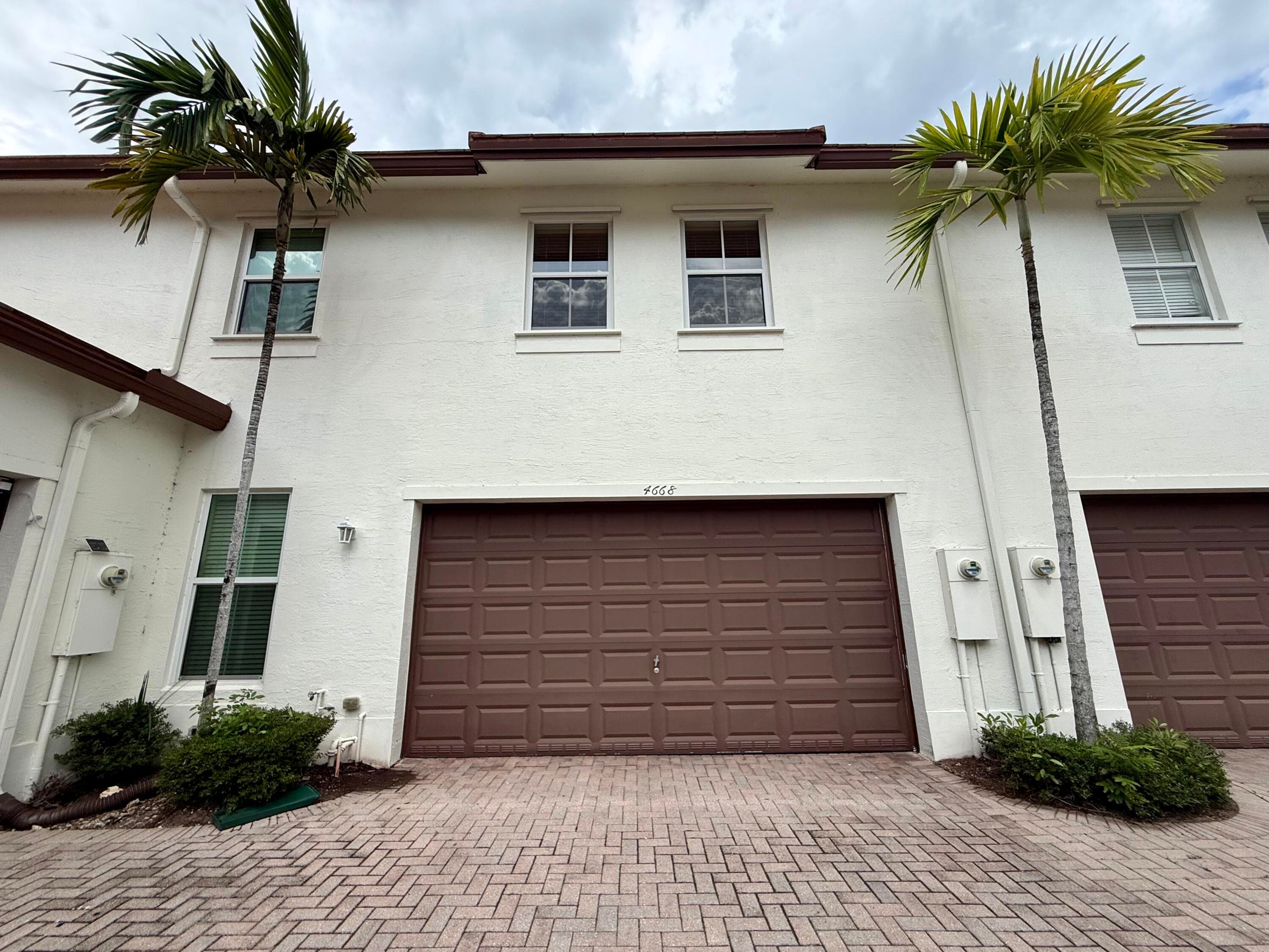 4668 Monarch Way 4668, Coconut Creek, FL 33073 — photo 1 of 38