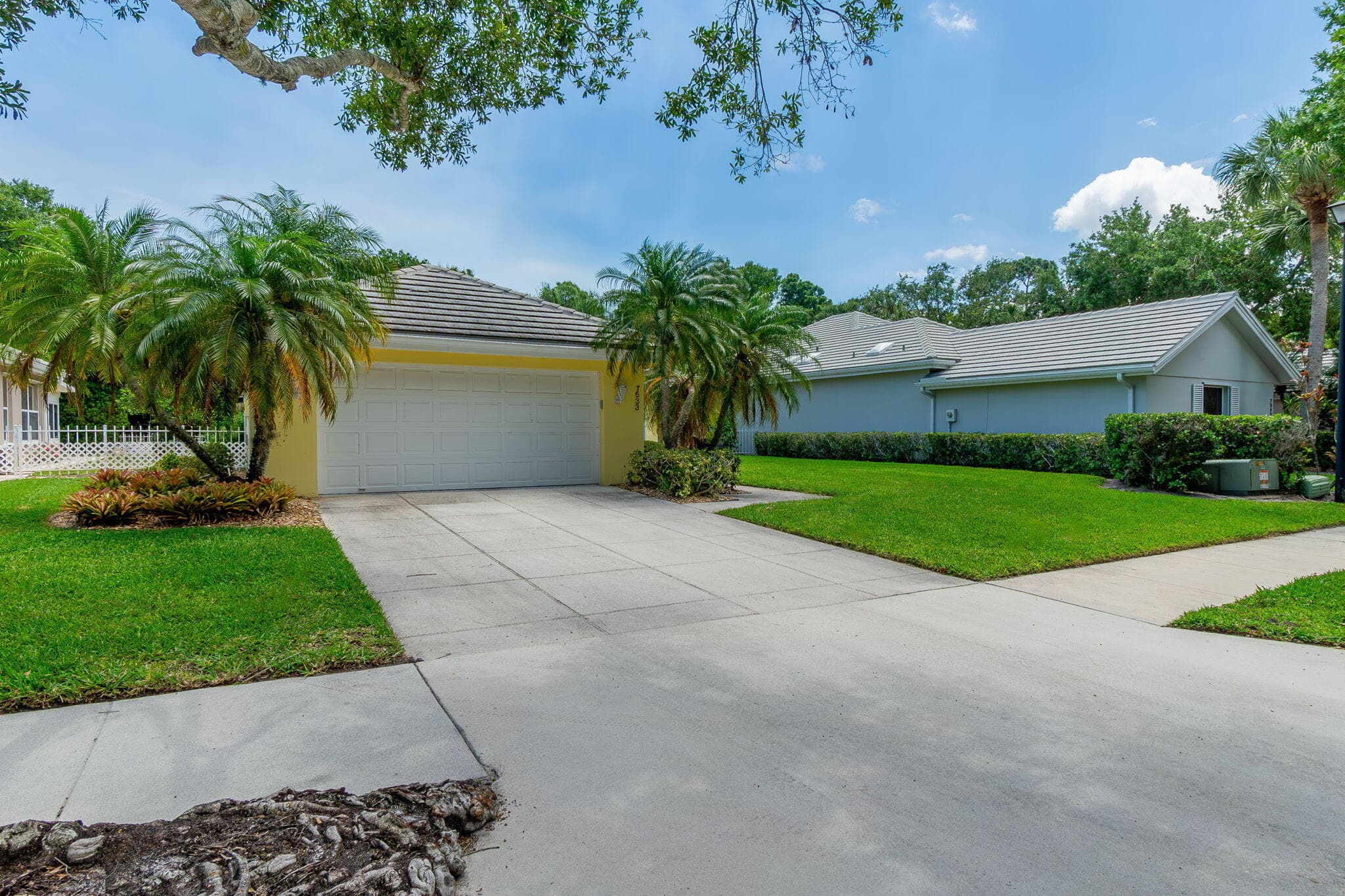 7533 SE Autumn Lane, Hobe Sound, FL 33455 — photo 1 of 37