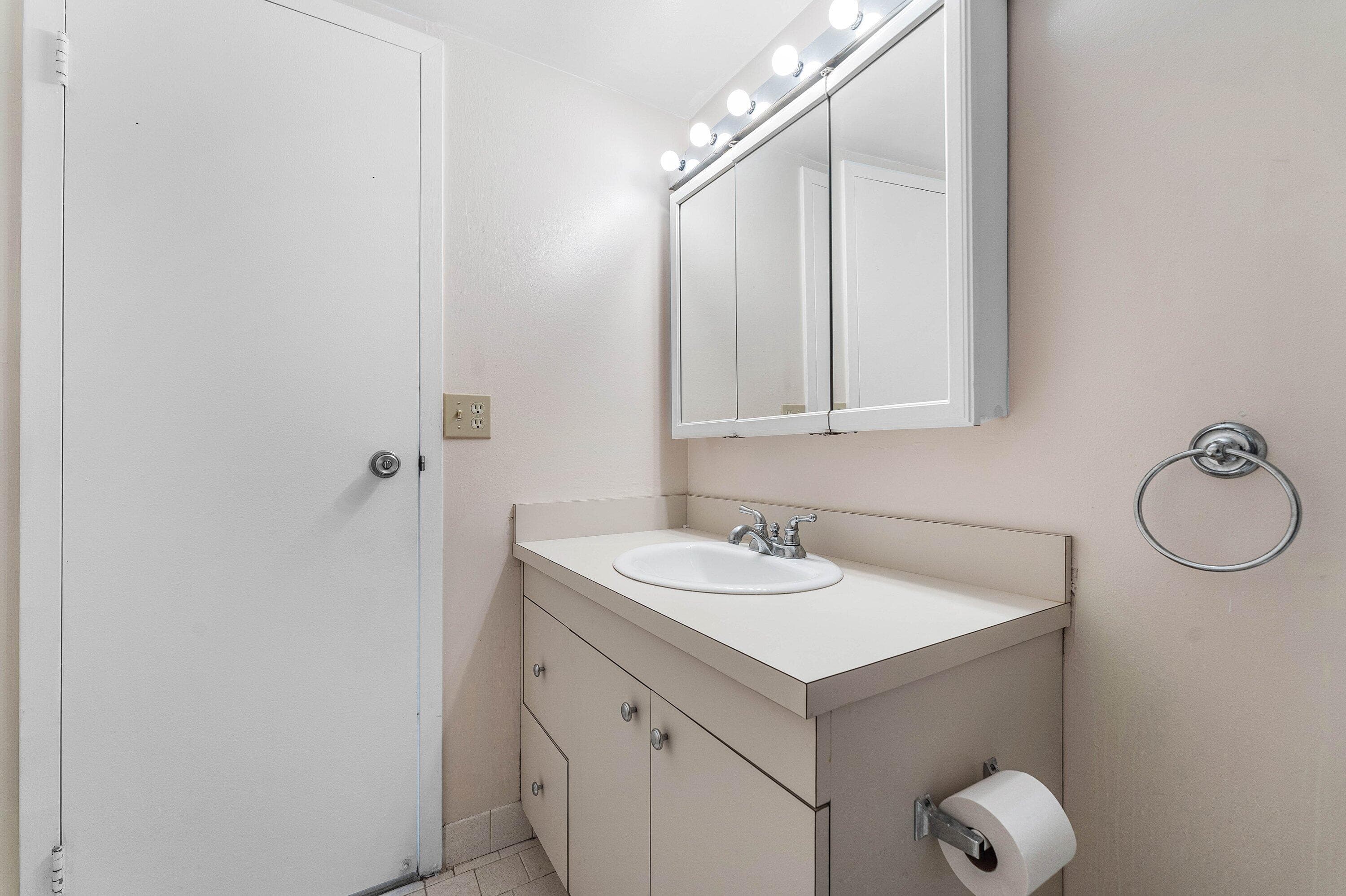 3545 S Ocean Boulevard 405, South Palm Beach, FL 33480 — photo 19 of 41