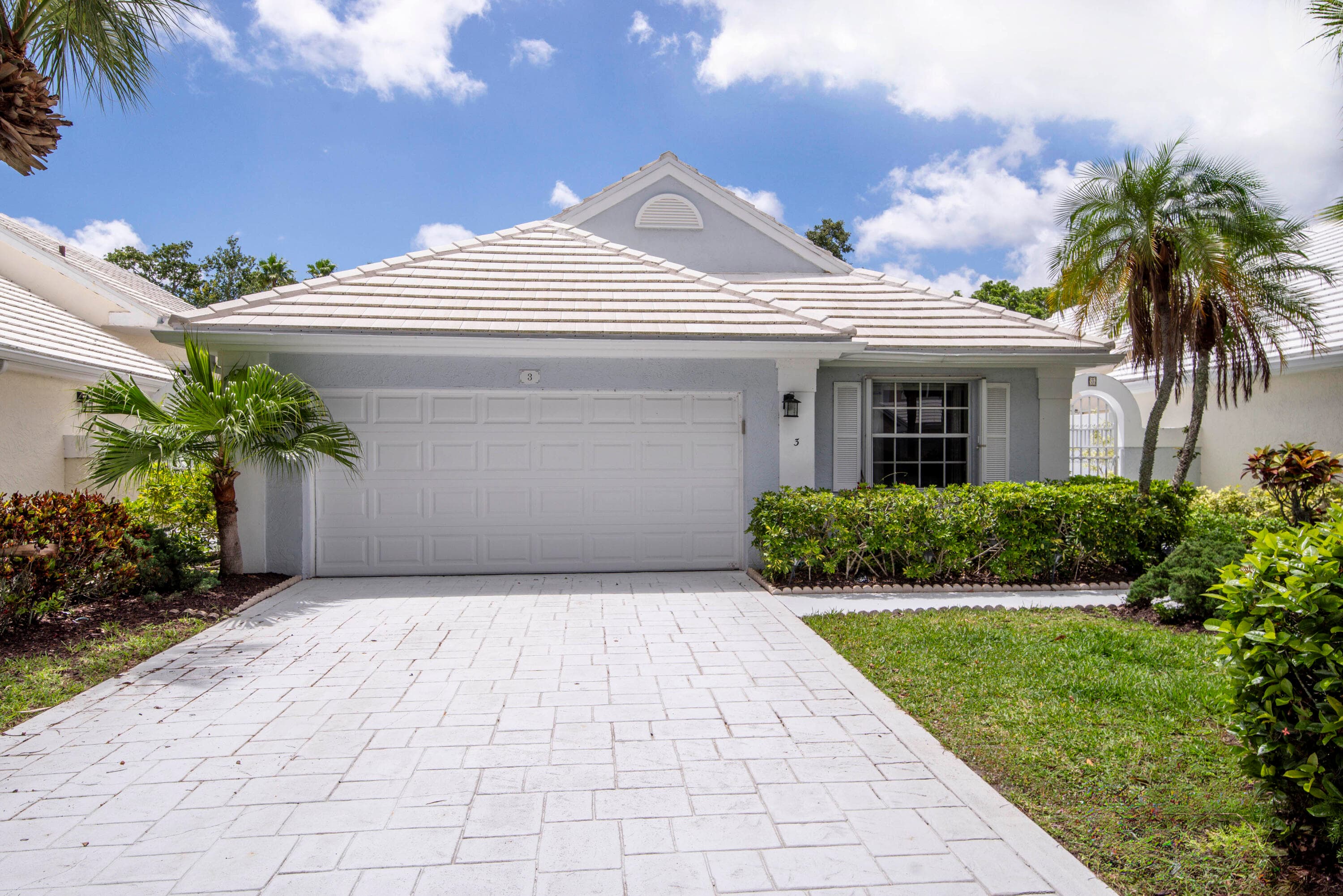 3 Blenheim Court, Palm Beach Gardens, FL 33418 — photo 2 of 29