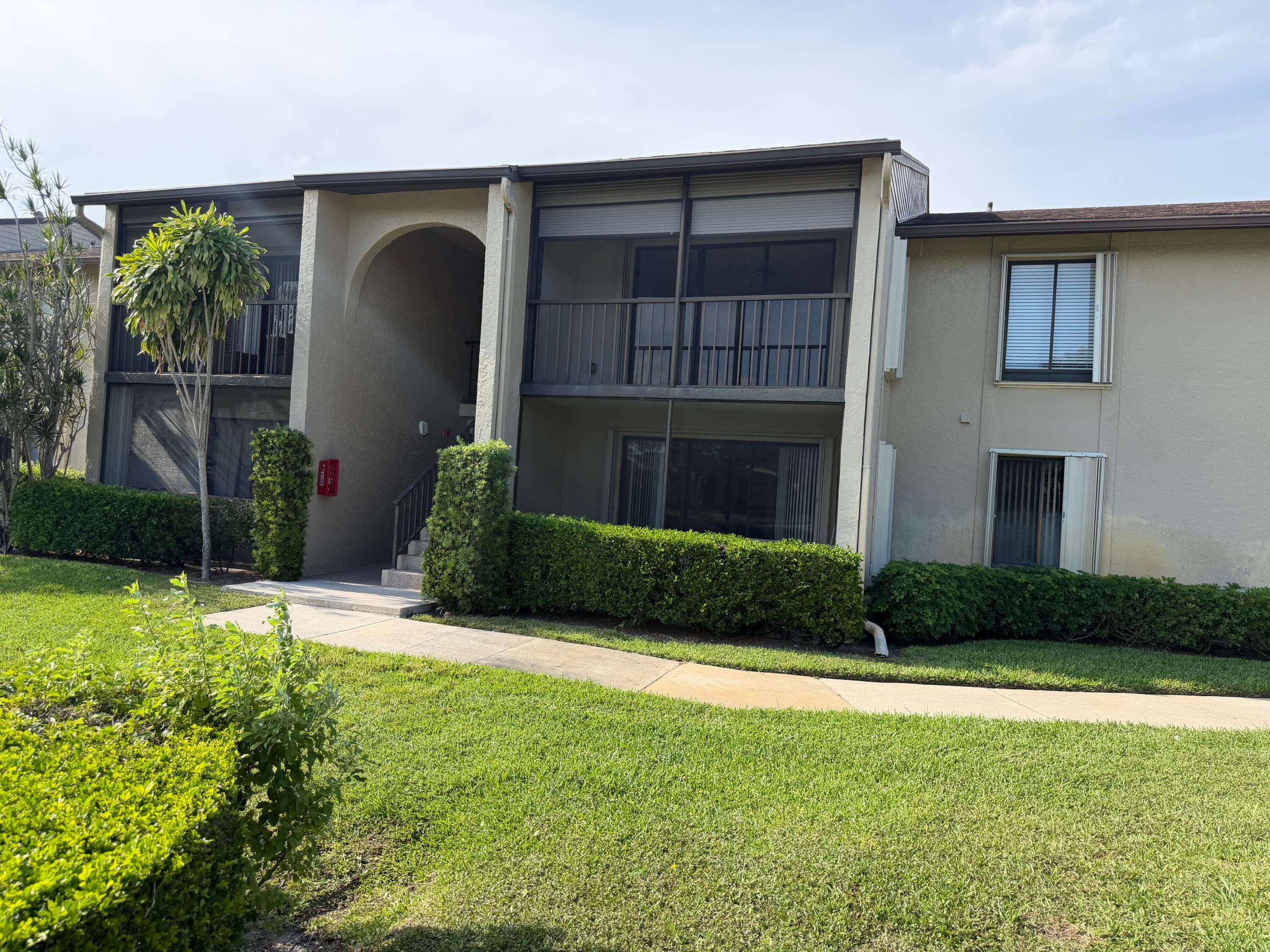 726 Sunny Pine Way B2, Greenacres, FL 33415 — photo