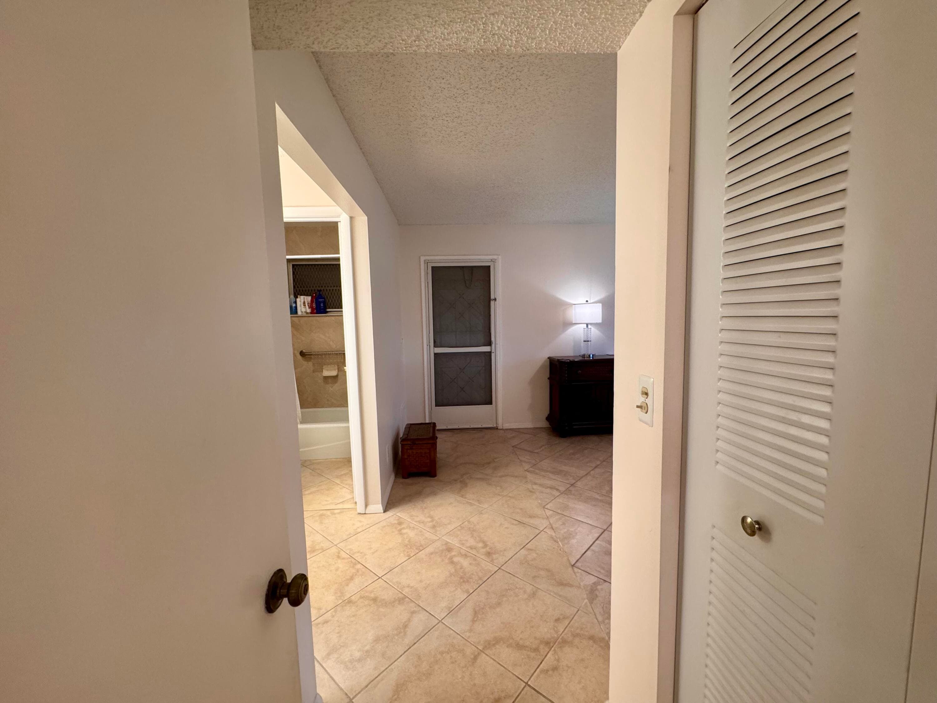 1252 Club Drive W D, Delray Beach, FL 33445 — photo 14 of 21